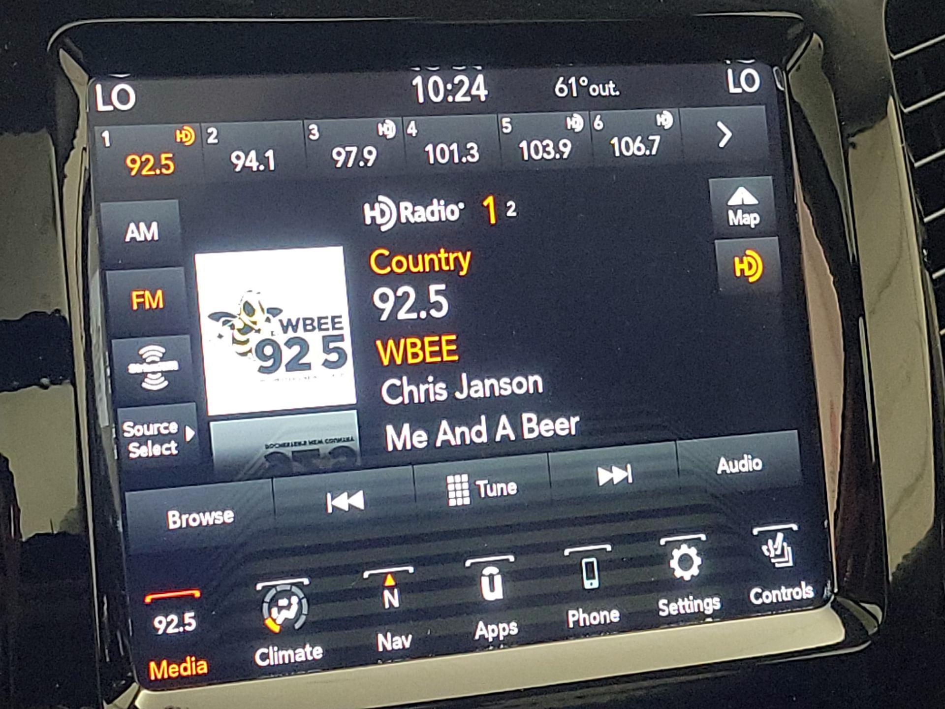 Thumbnail: 2022 Jeep Cherokee - 16