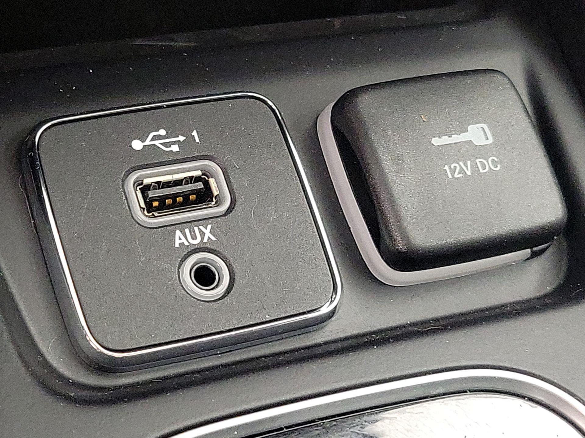 Thumbnail: 2022 Jeep Cherokee - 19