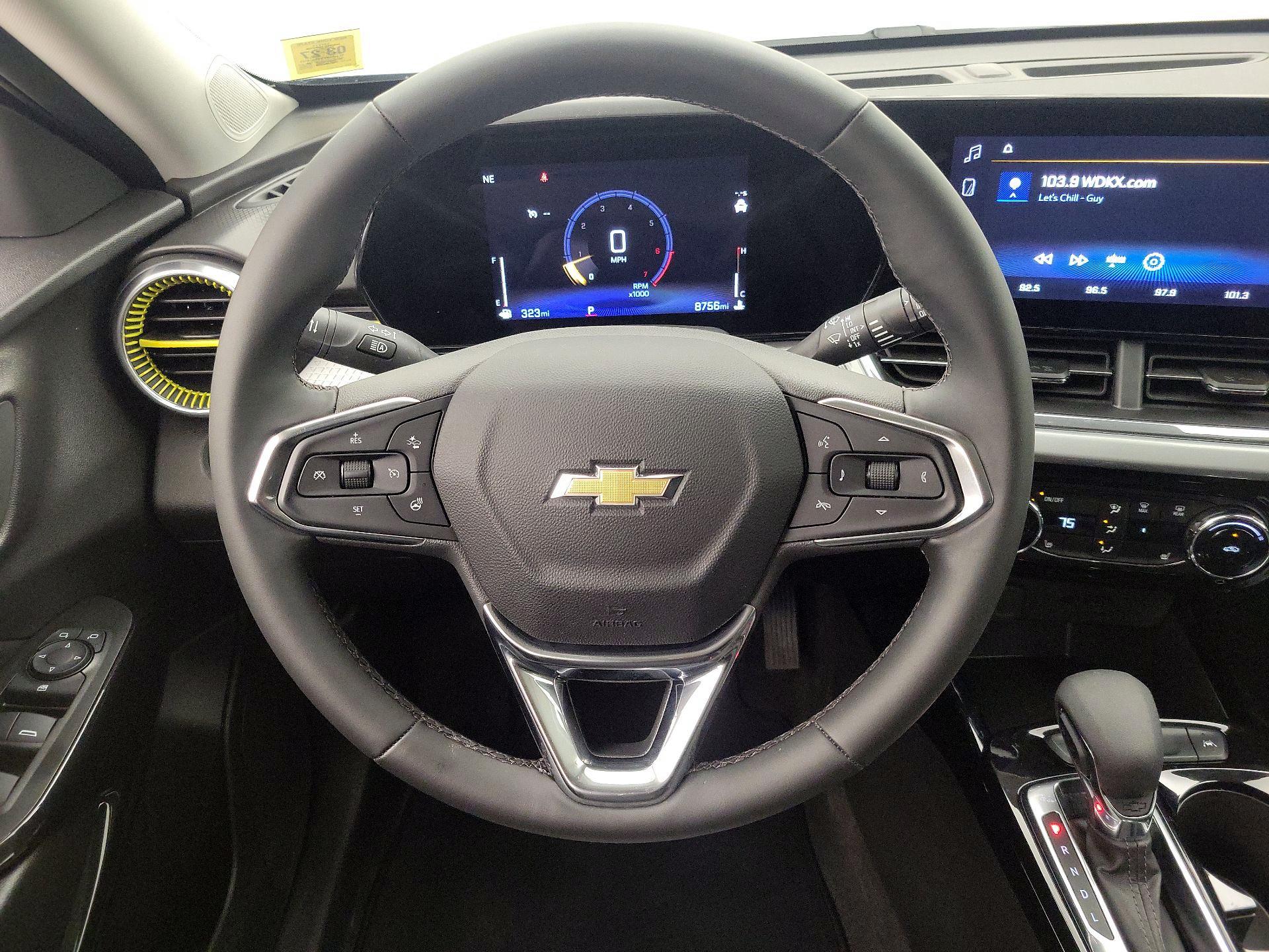 Thumbnail: 2025 Chevrolet Trax - 10