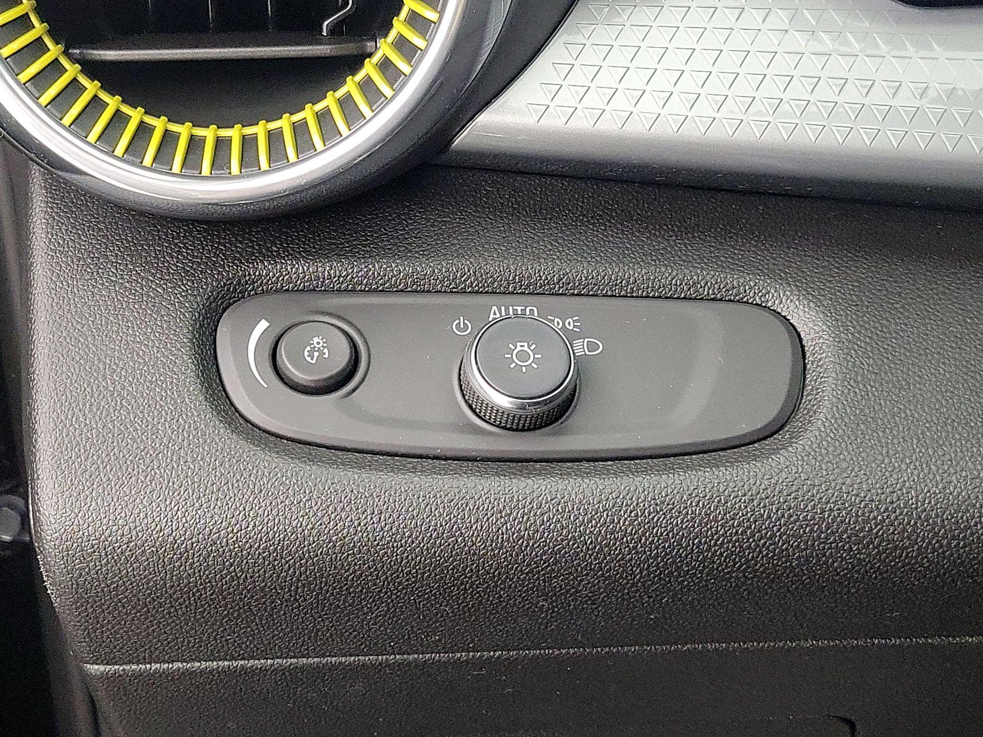 Thumbnail: 2025 Chevrolet Trax - 13