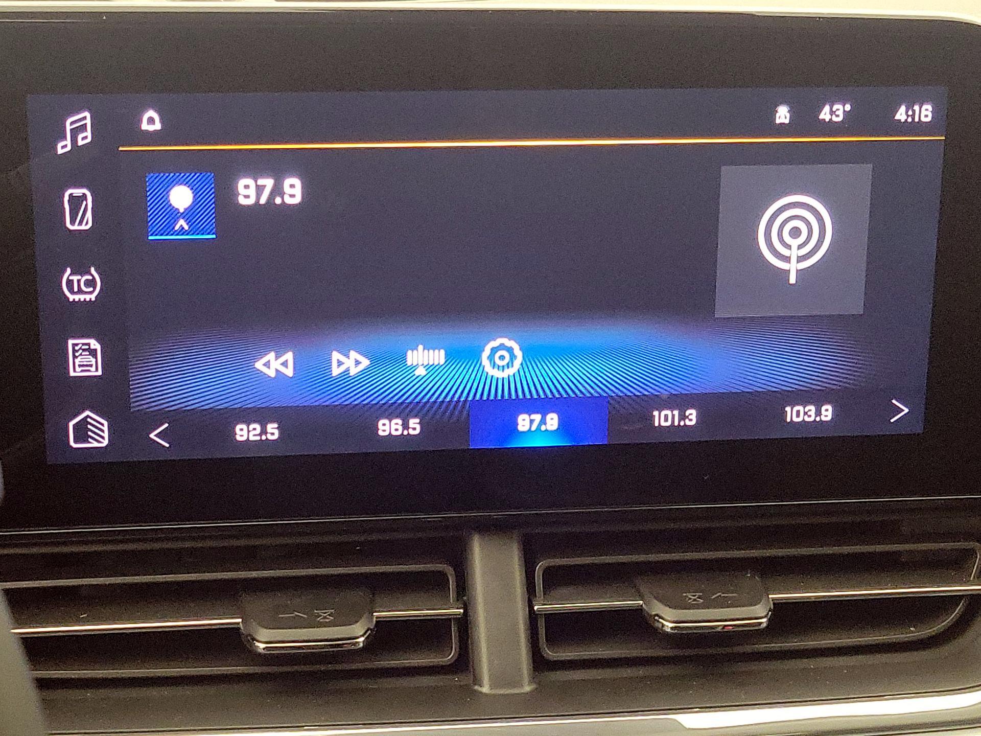 Thumbnail: 2025 Chevrolet Trax - 15