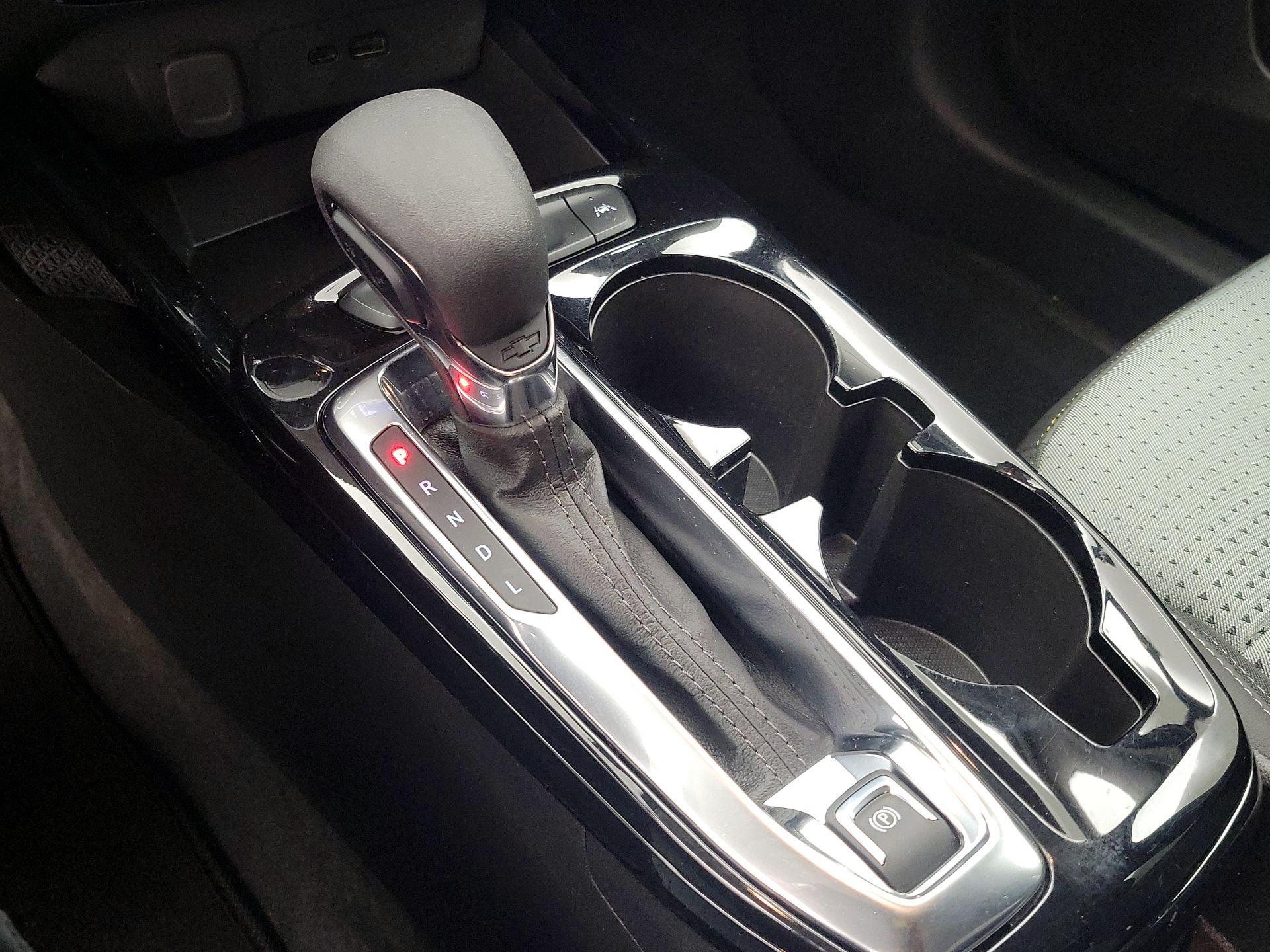 Thumbnail: 2025 Chevrolet Trax - 17