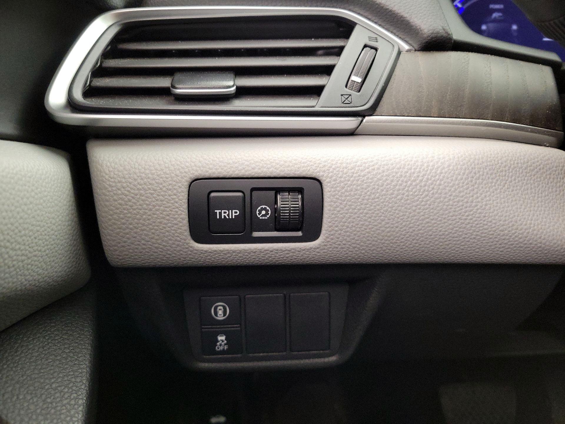 Thumbnail: 2019 Honda Accord - 13