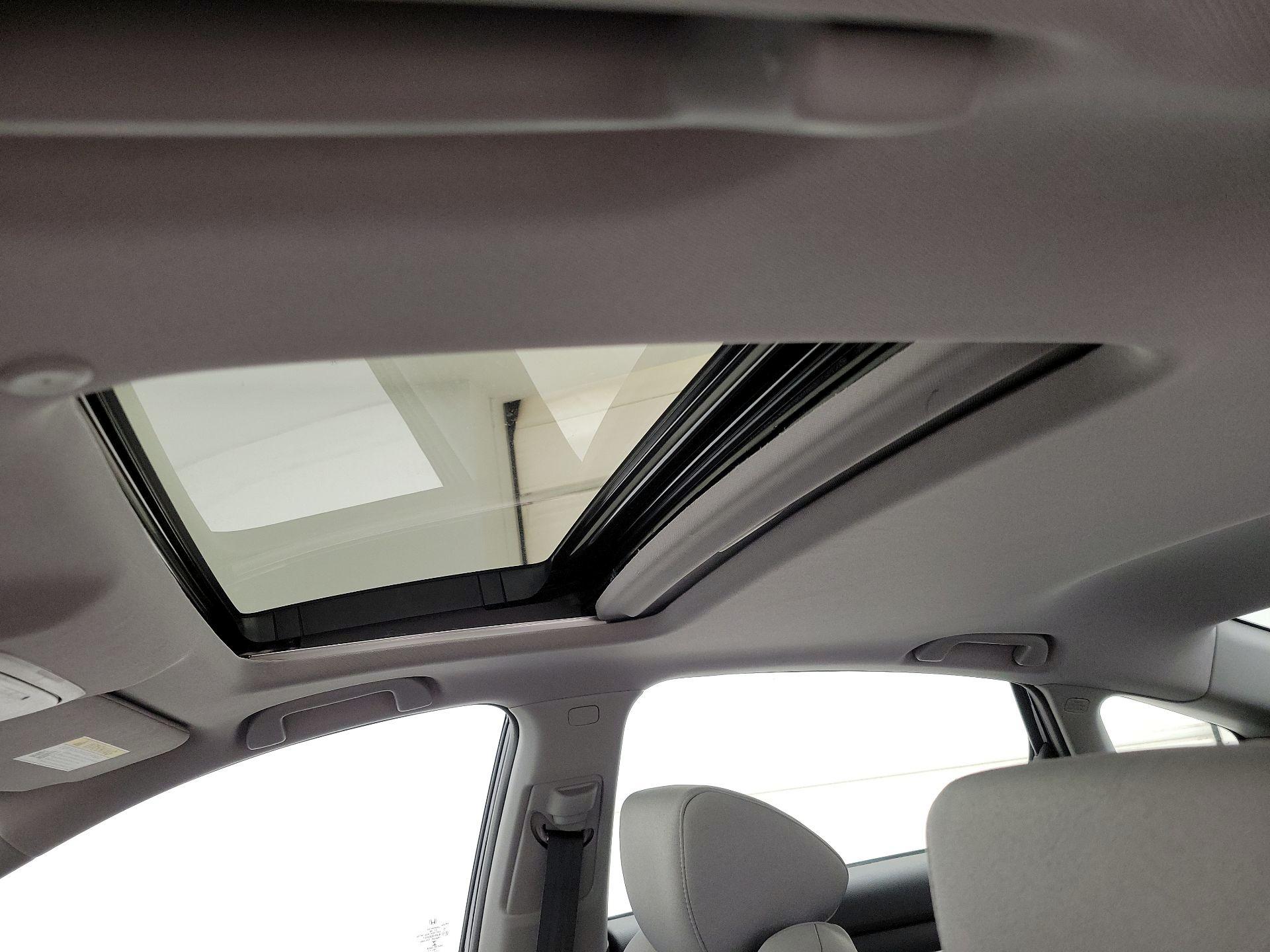 Thumbnail: 2019 Honda Accord - 19