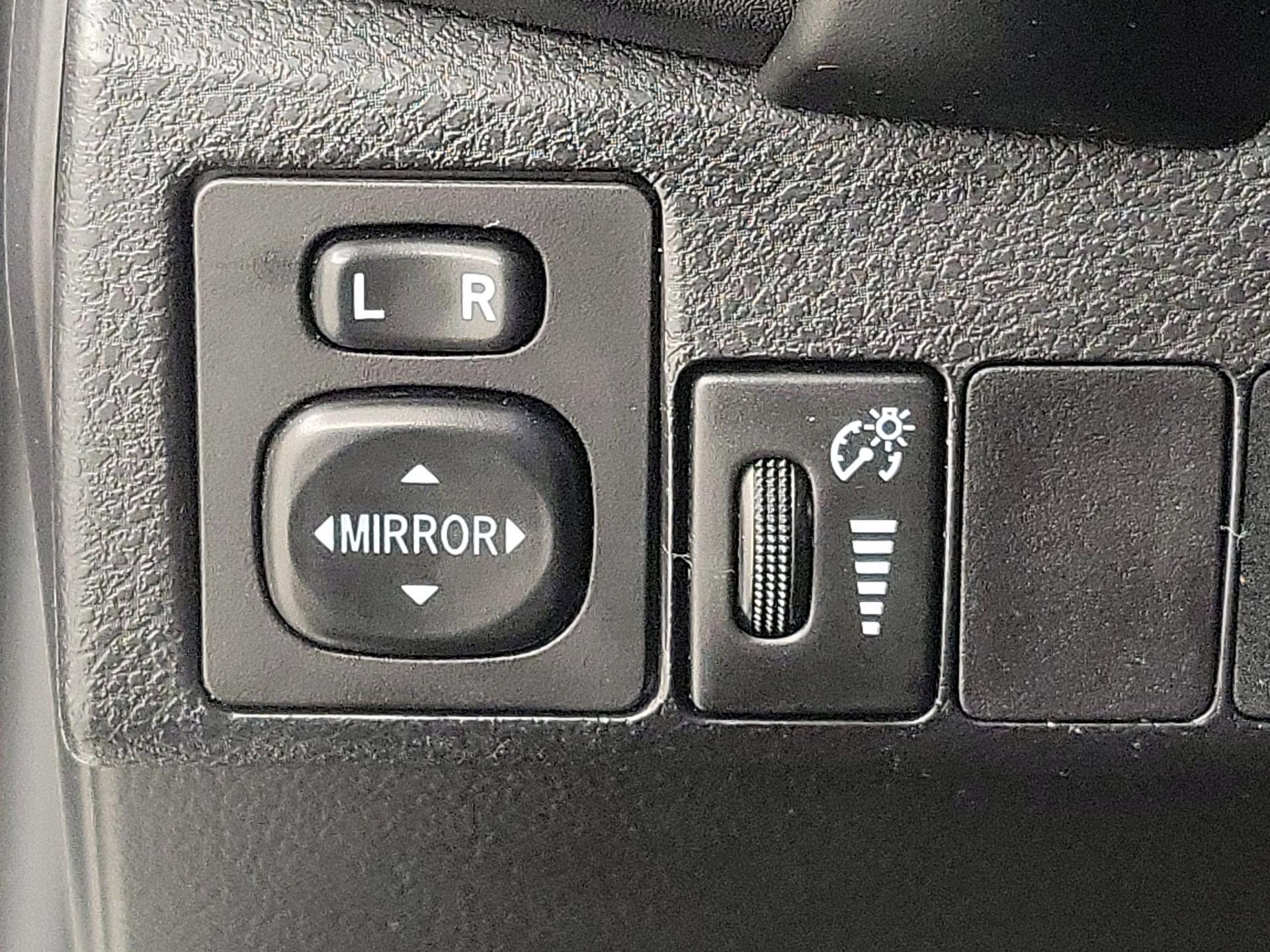 Thumbnail: 2018 Toyota Corolla - 13