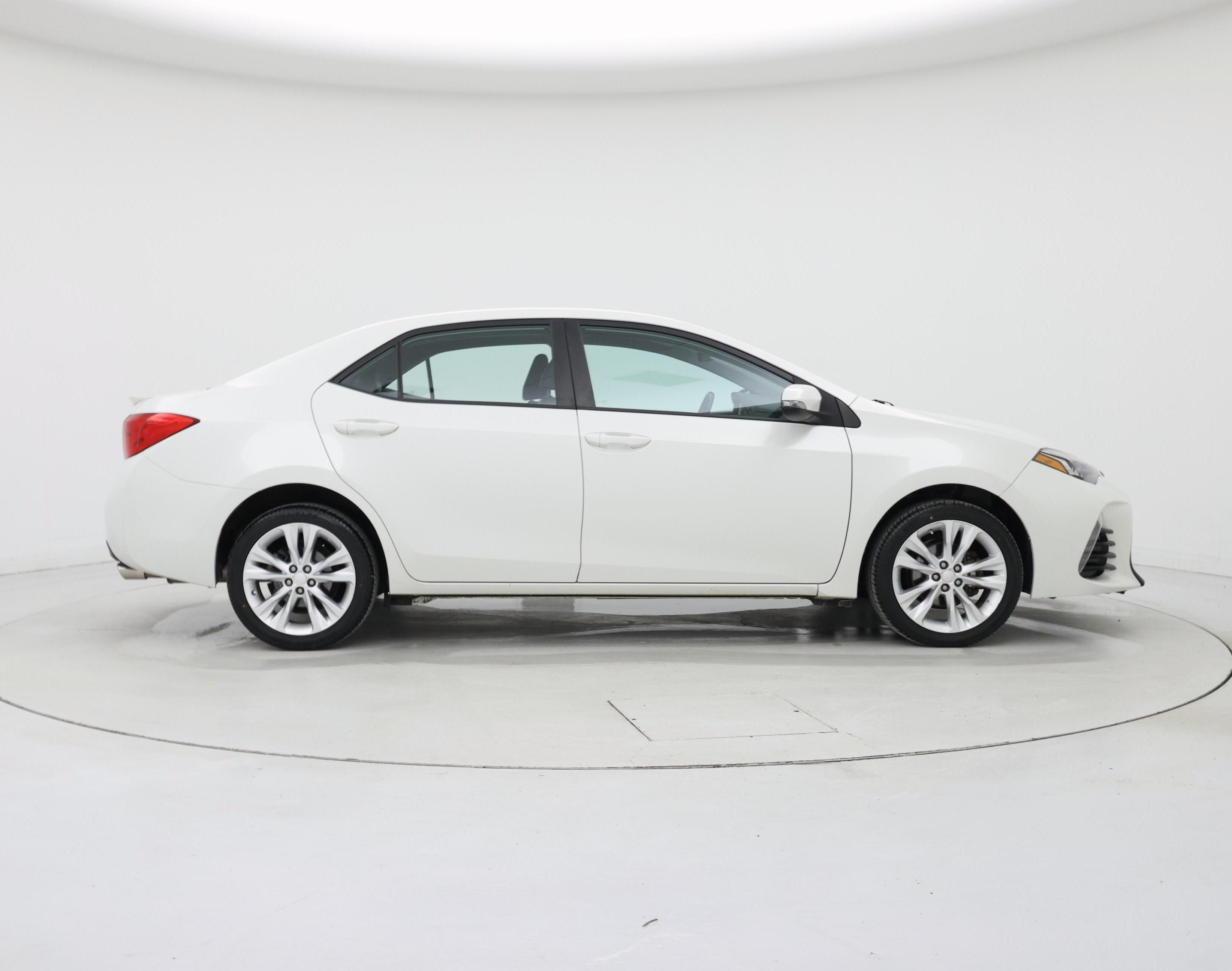 Thumbnail: 2018 Toyota Corolla - 7