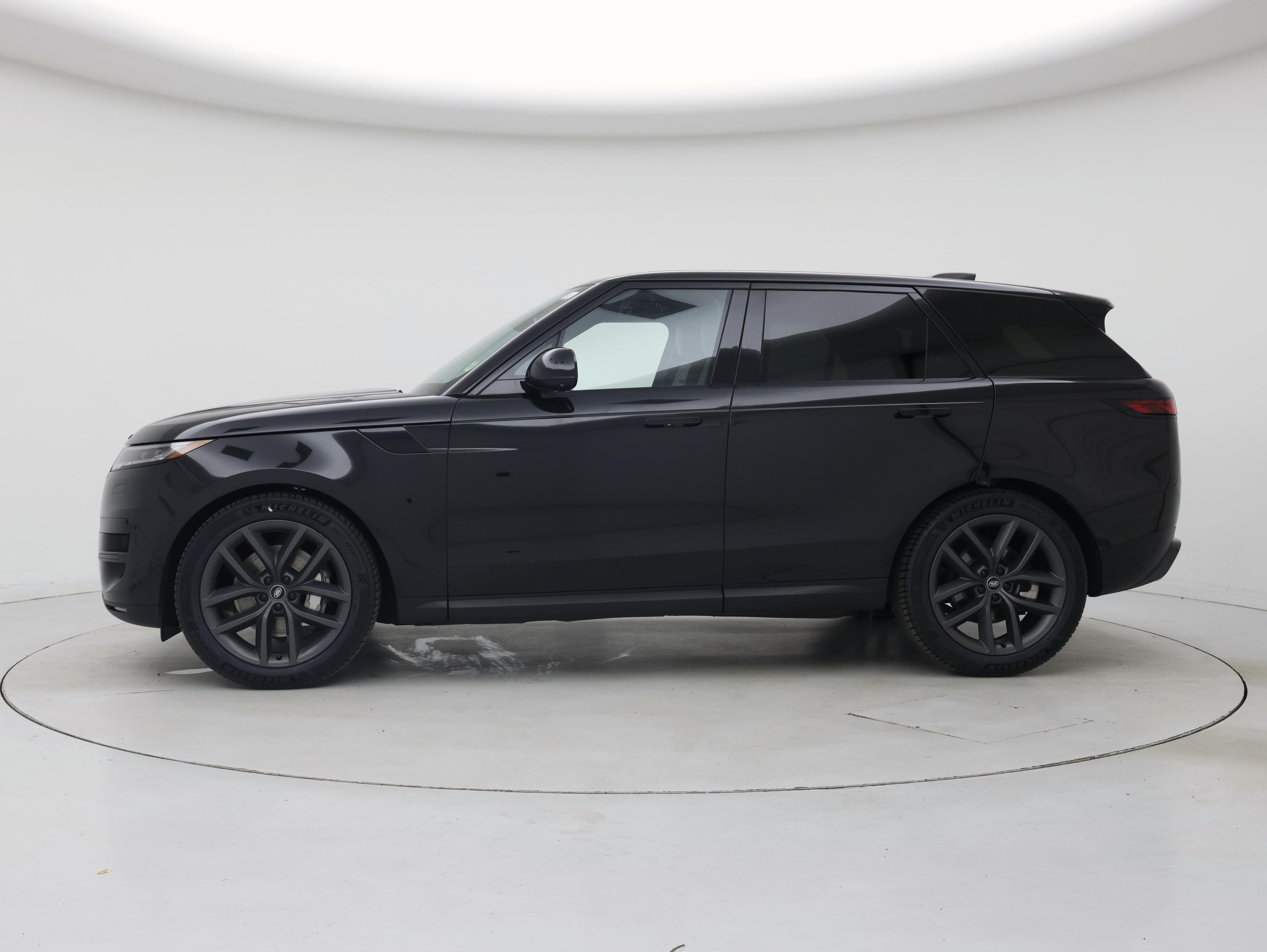Thumbnail: 2024 Land Rover Range Rover Sport - 3