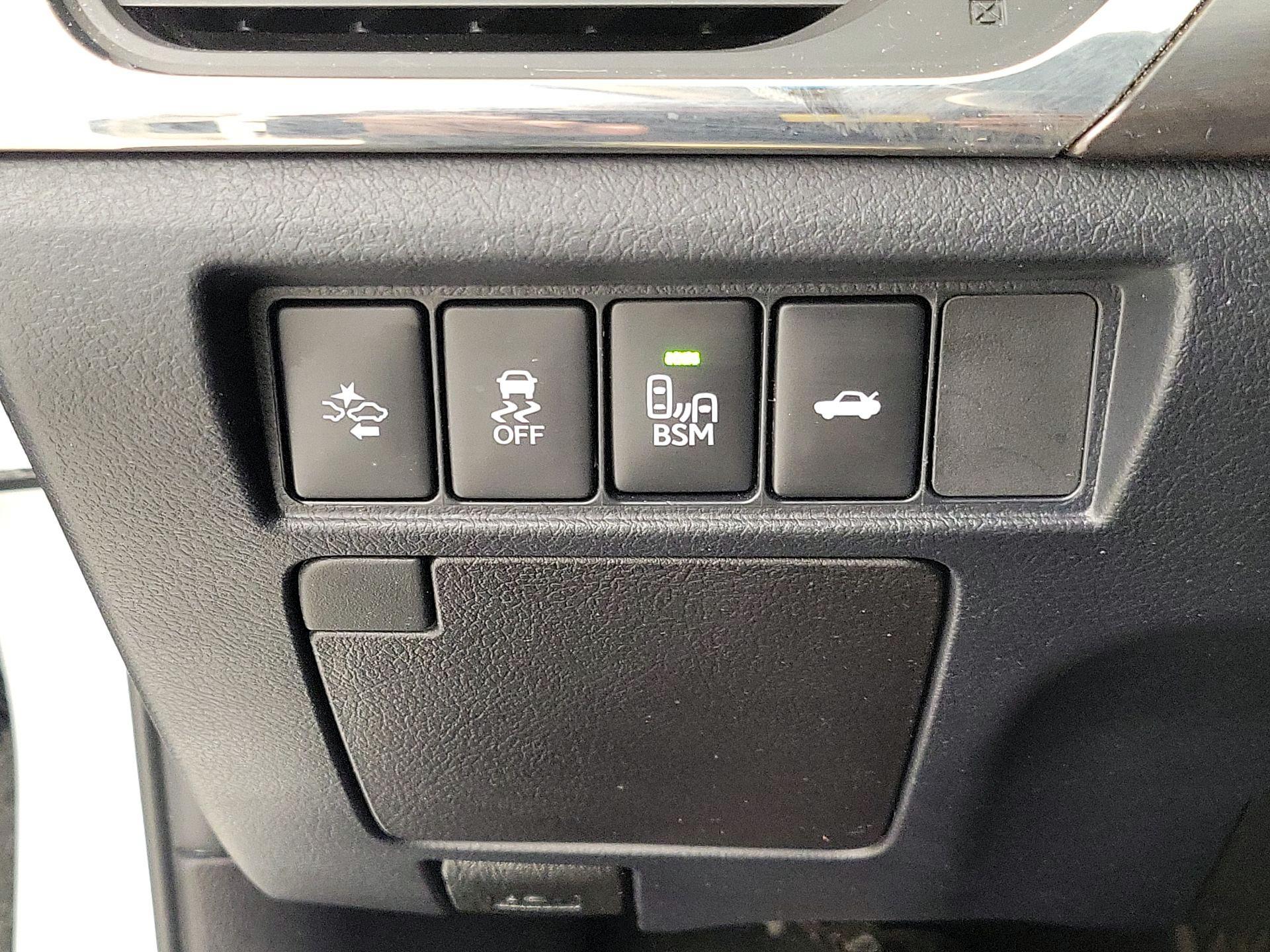 Thumbnail: 2017 Toyota Avalon - 13