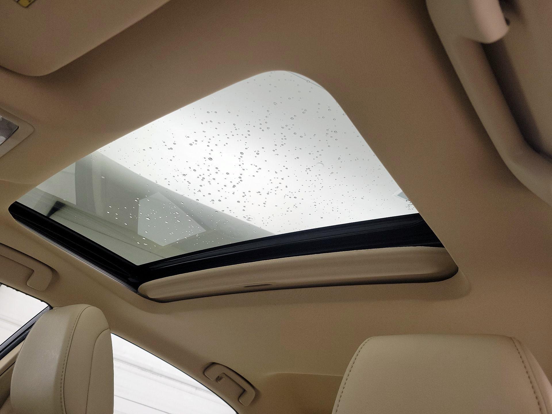 Thumbnail: 2017 Toyota Avalon - 19