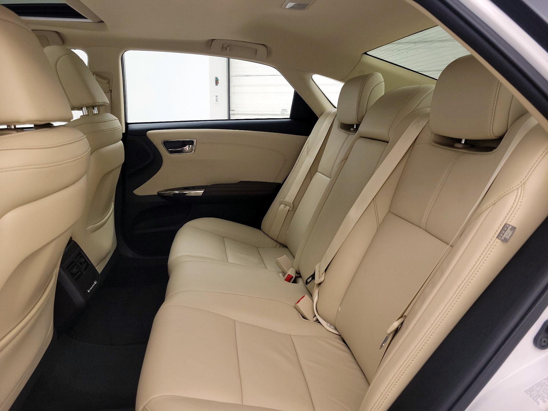 Thumbnail: 2017 Toyota Avalon - 20