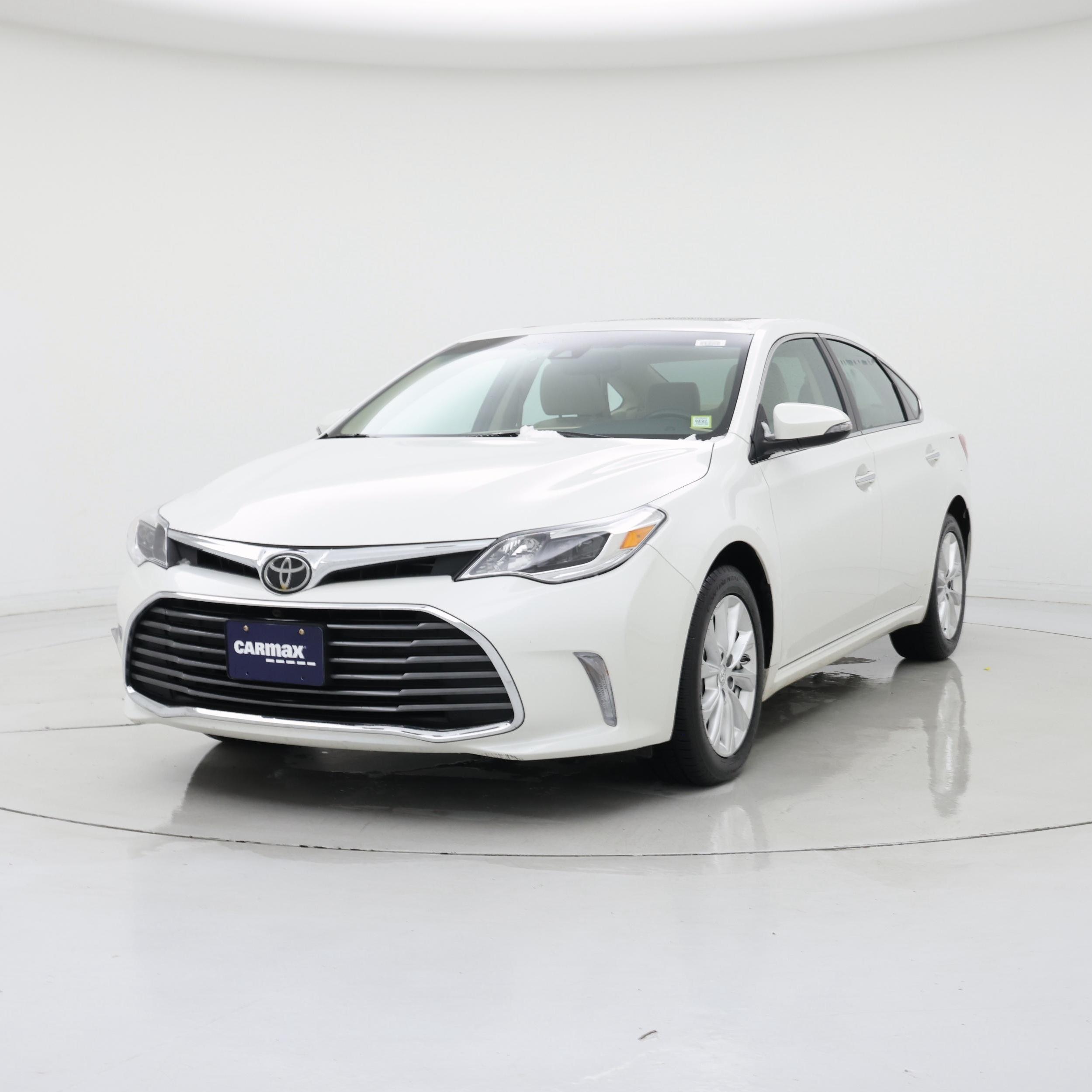 Thumbnail: 2017 Toyota Avalon - 4