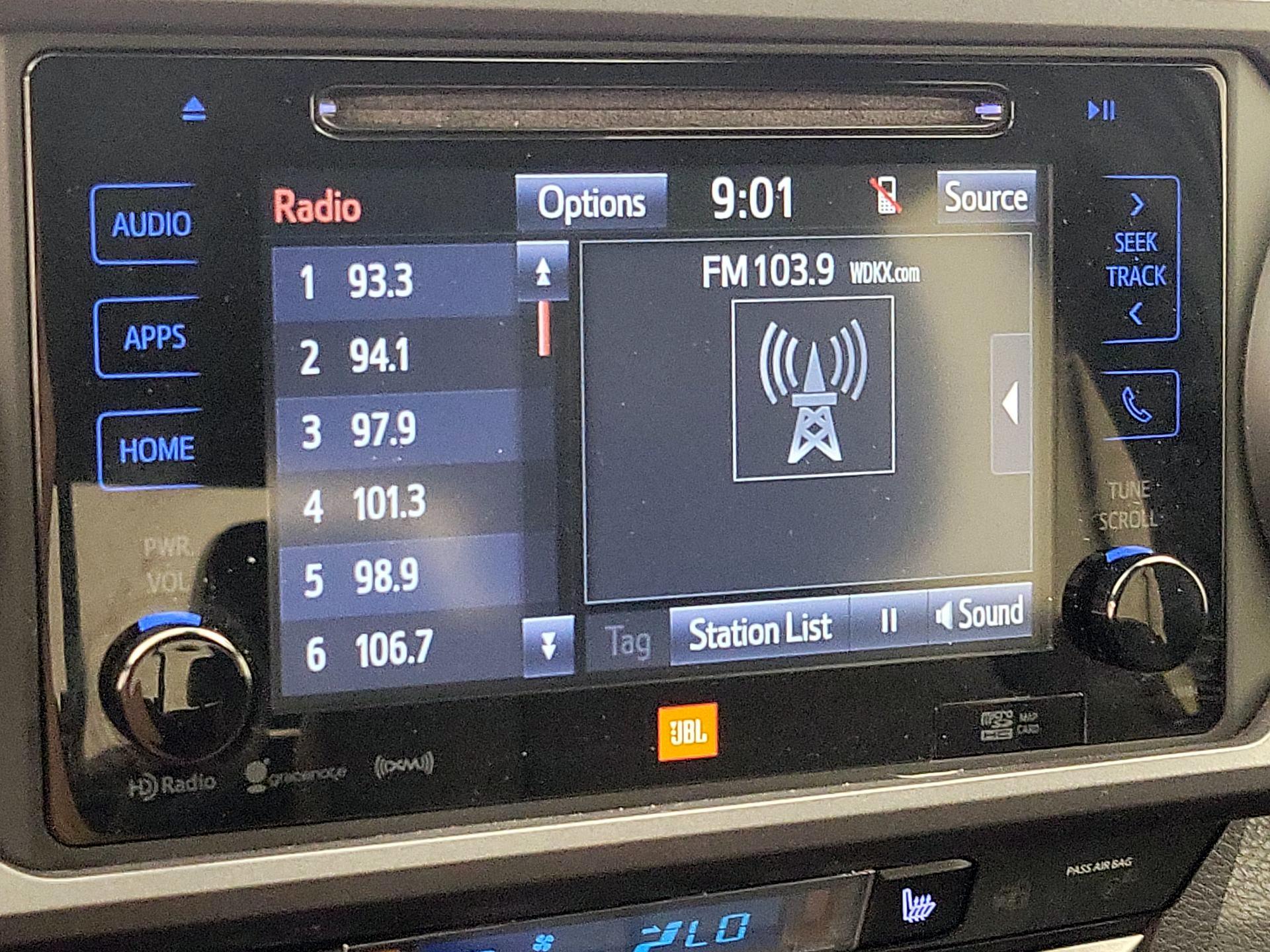 Thumbnail: 2018 Toyota Tacoma - 16