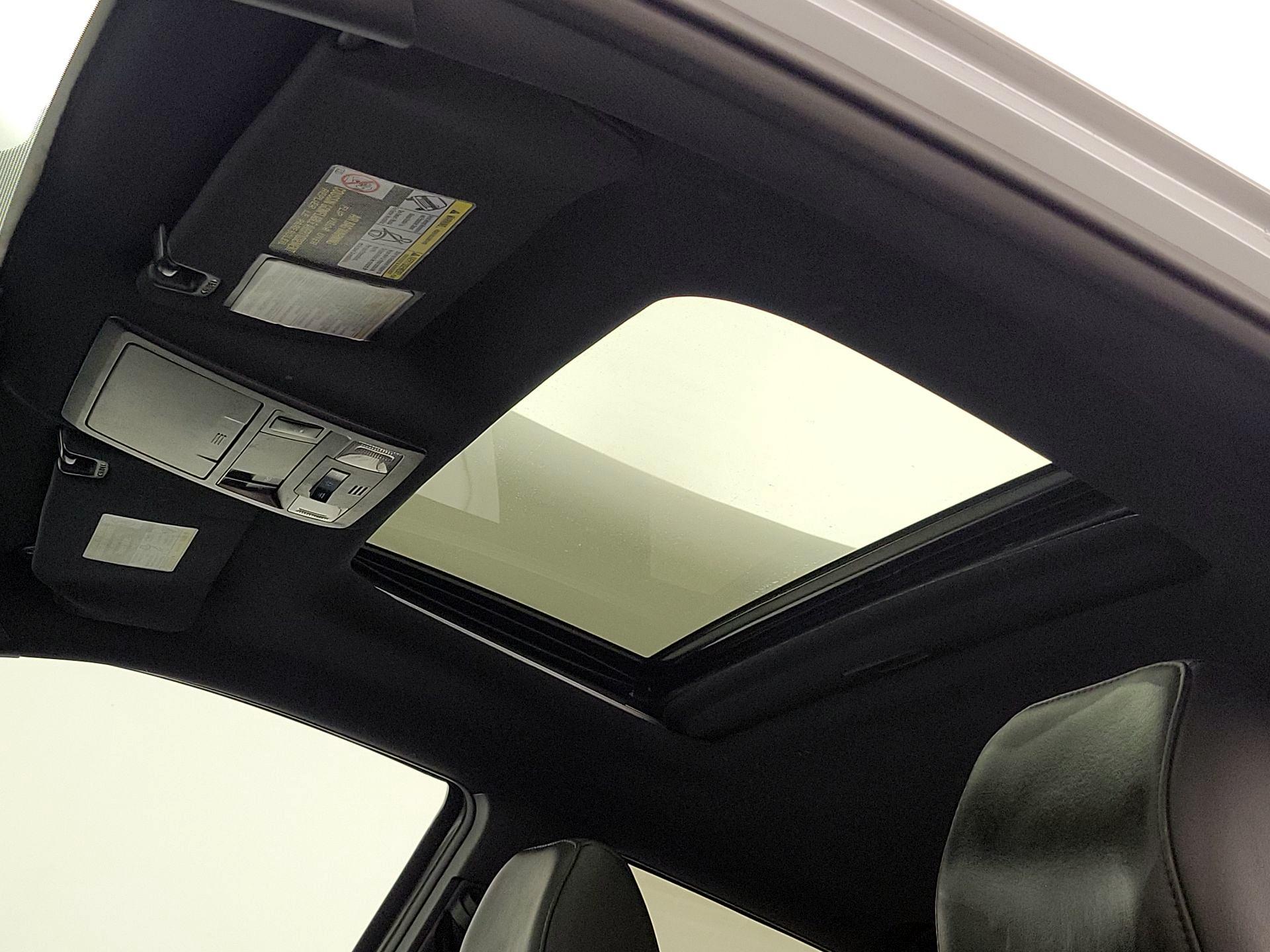 Thumbnail: 2018 Toyota Tacoma - 20