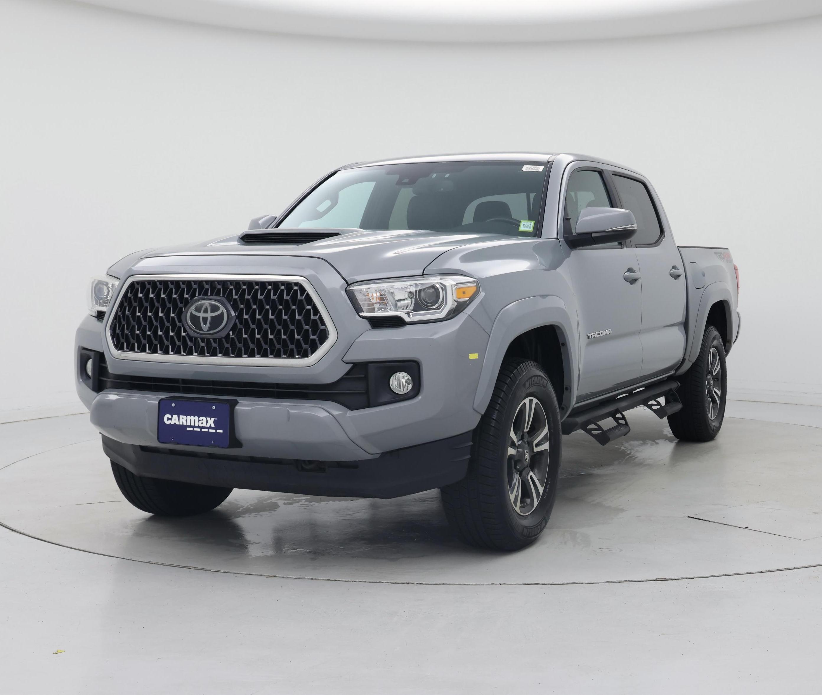 Thumbnail: 2018 Toyota Tacoma - 4