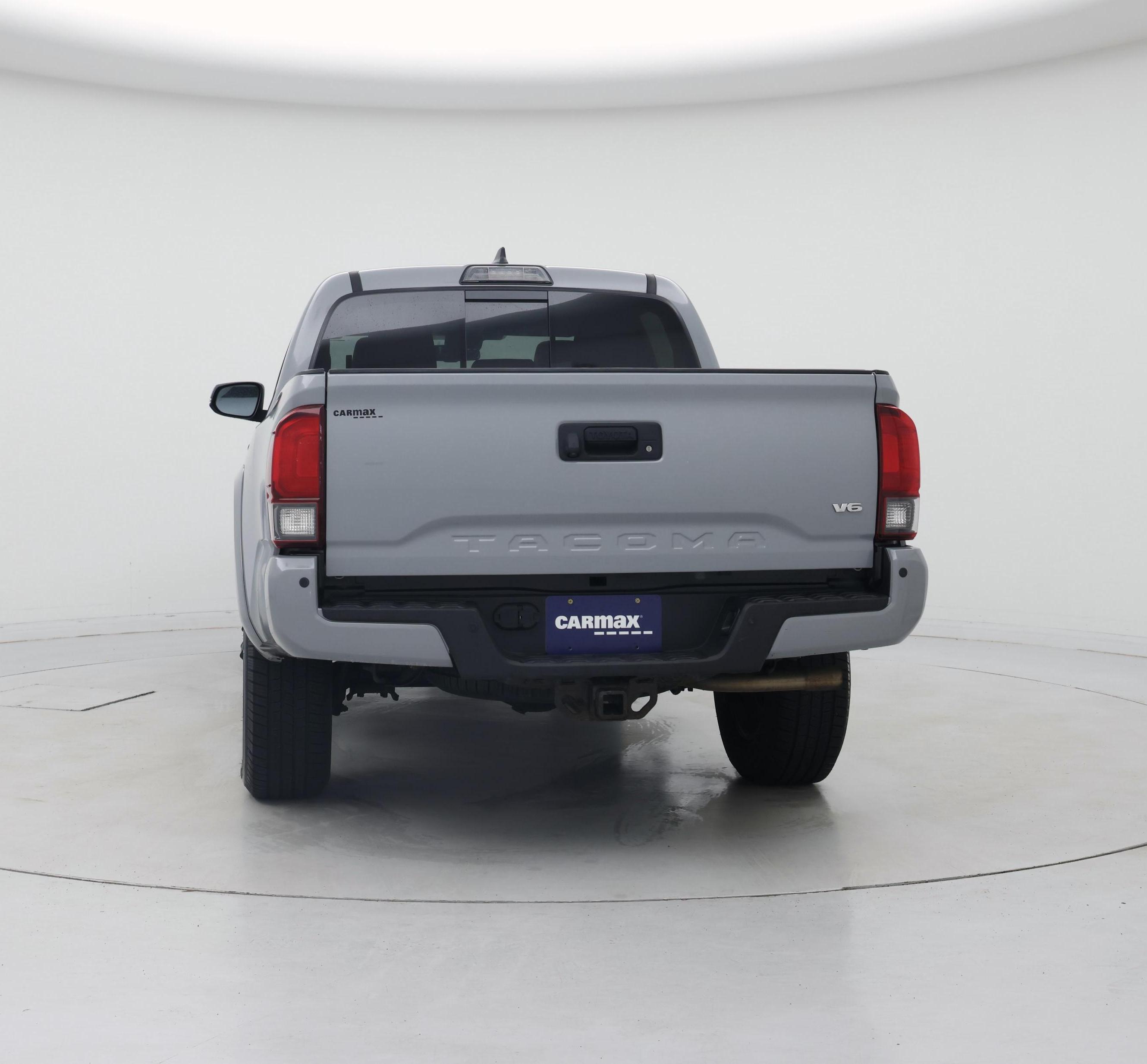 Thumbnail: 2018 Toyota Tacoma - 6