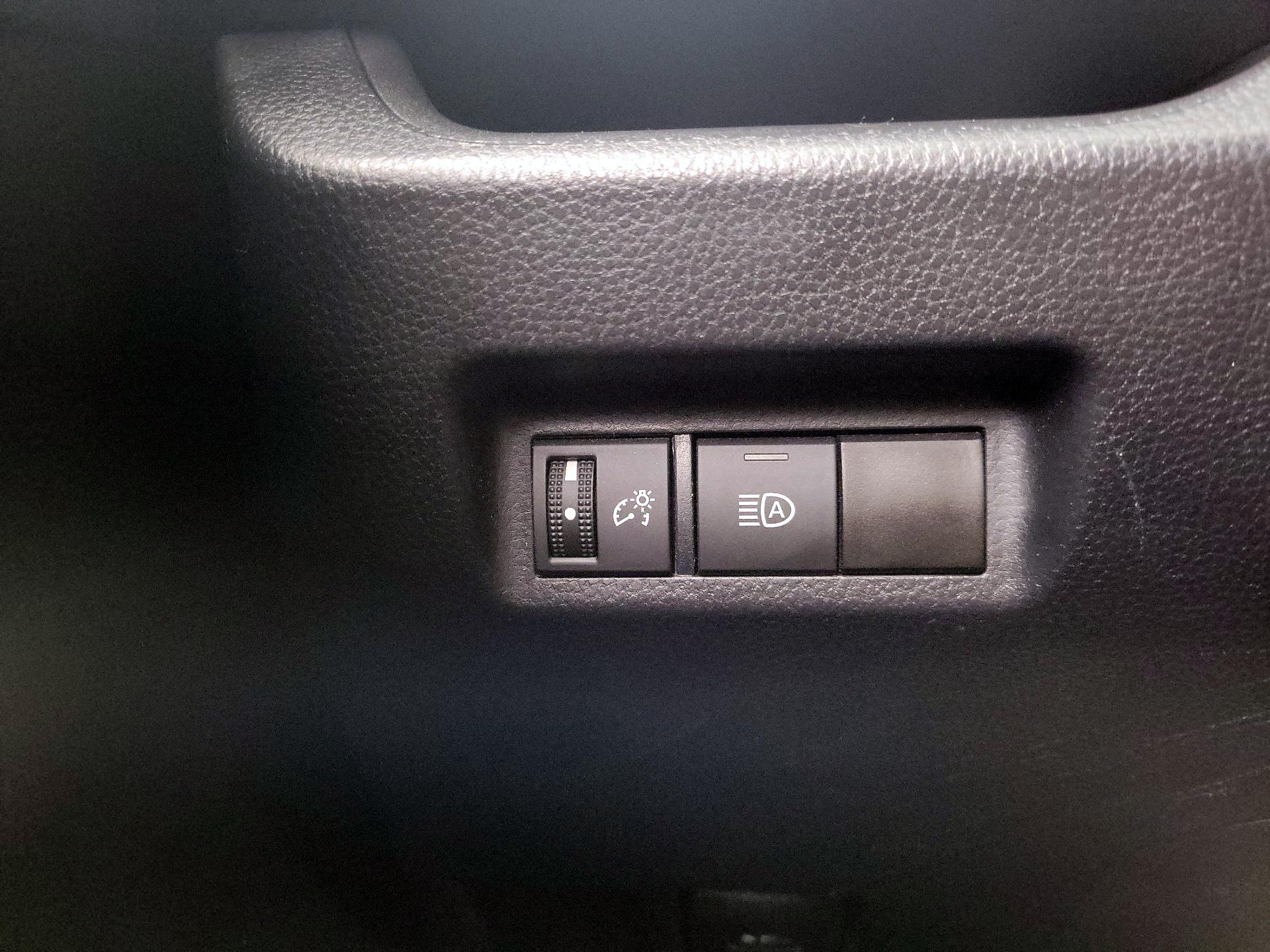 Thumbnail: 2023 Toyota RAV4 - 13