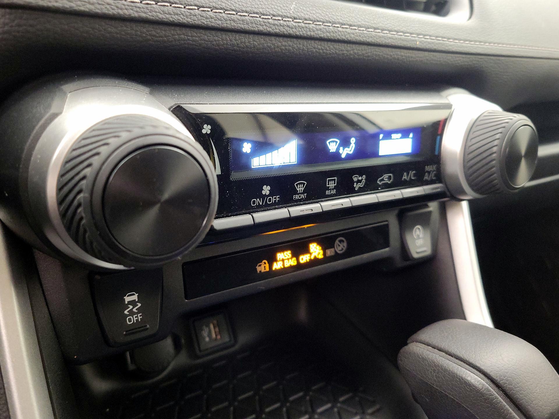 Thumbnail: 2023 Toyota RAV4 - 16