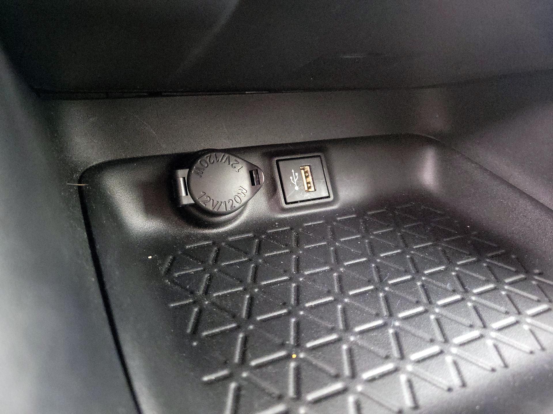 Thumbnail: 2023 Toyota RAV4 - 18