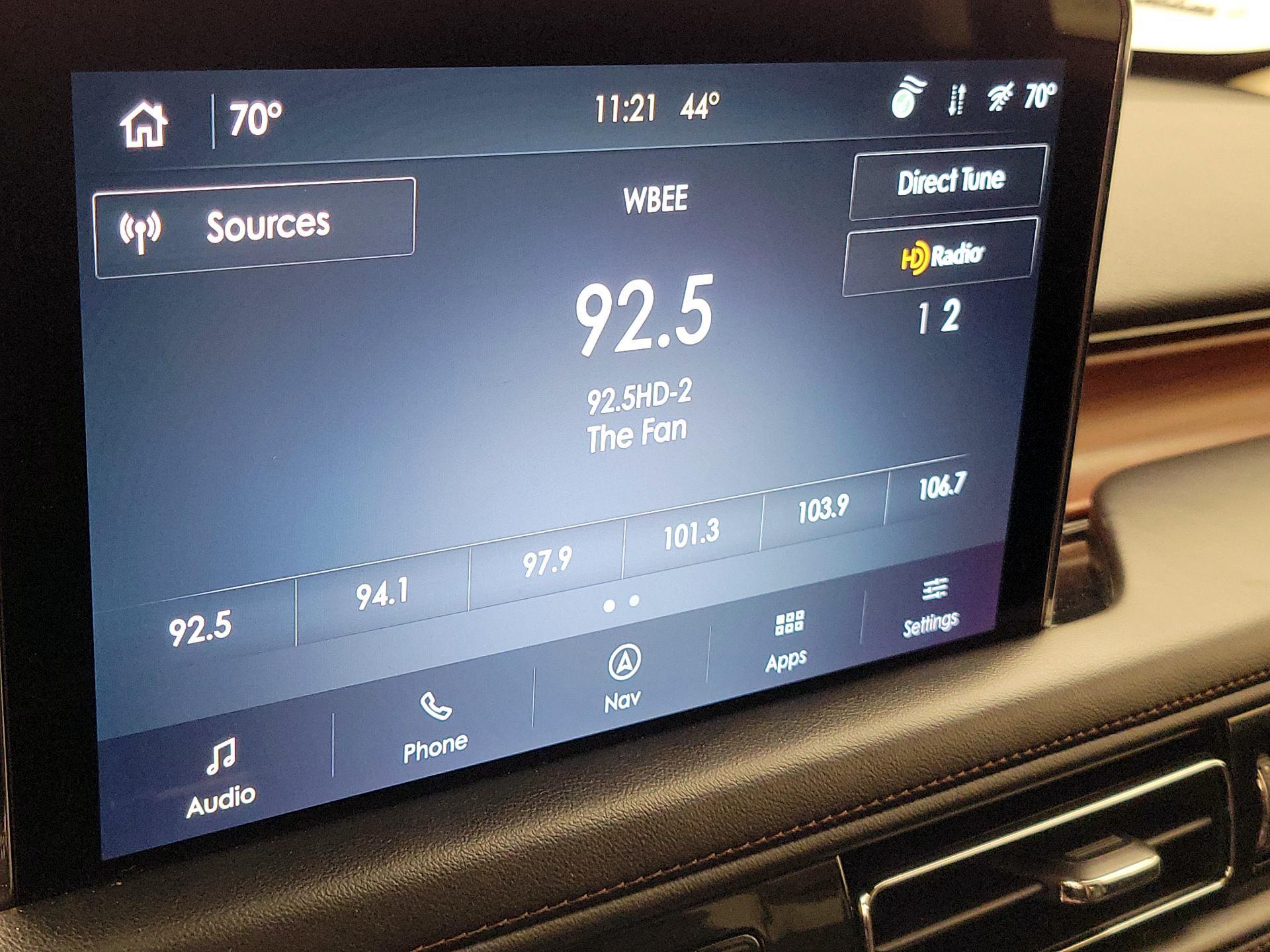 Thumbnail: 2021 Lincoln Aviator - 16