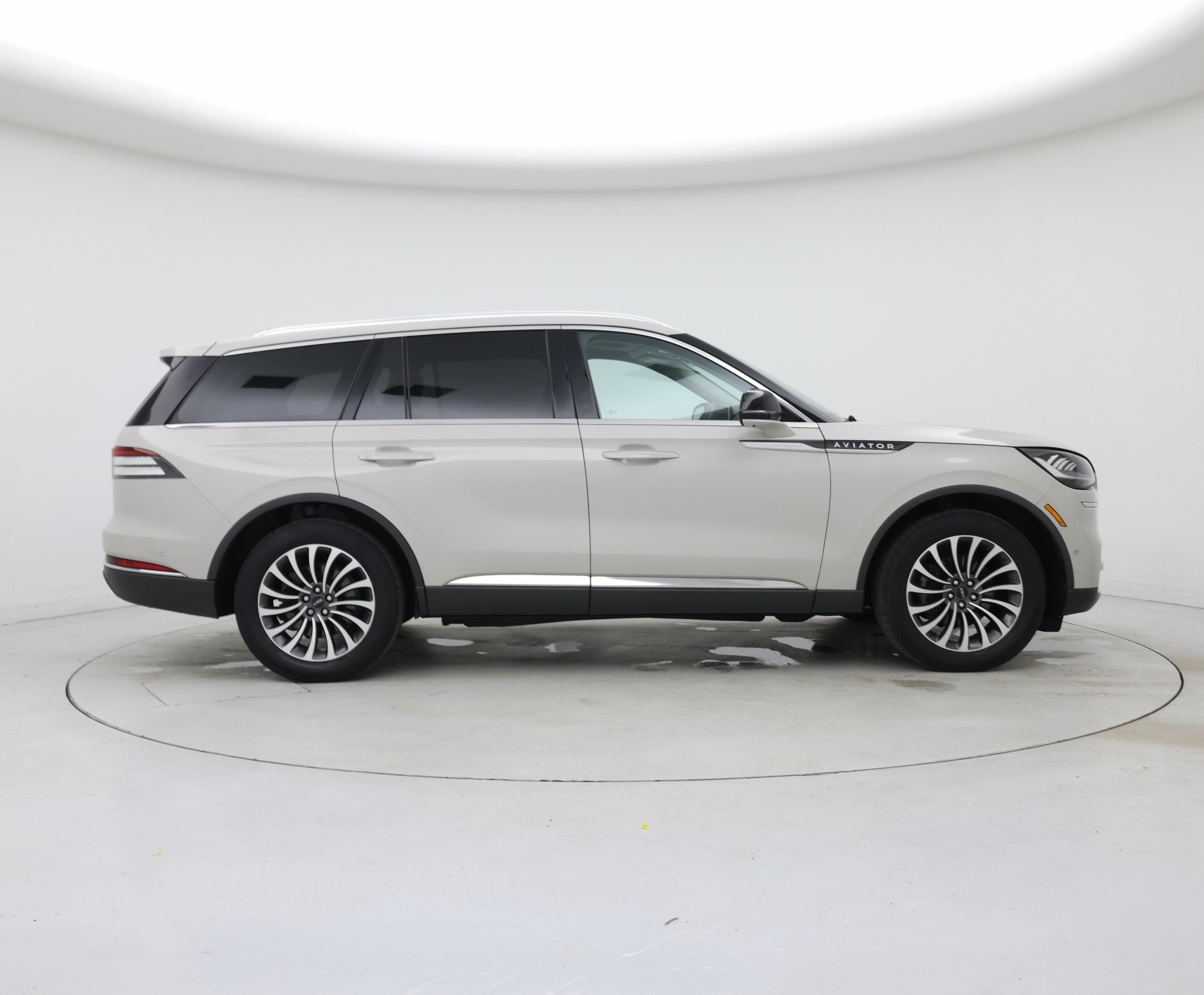 Thumbnail: 2021 Lincoln Aviator - 7