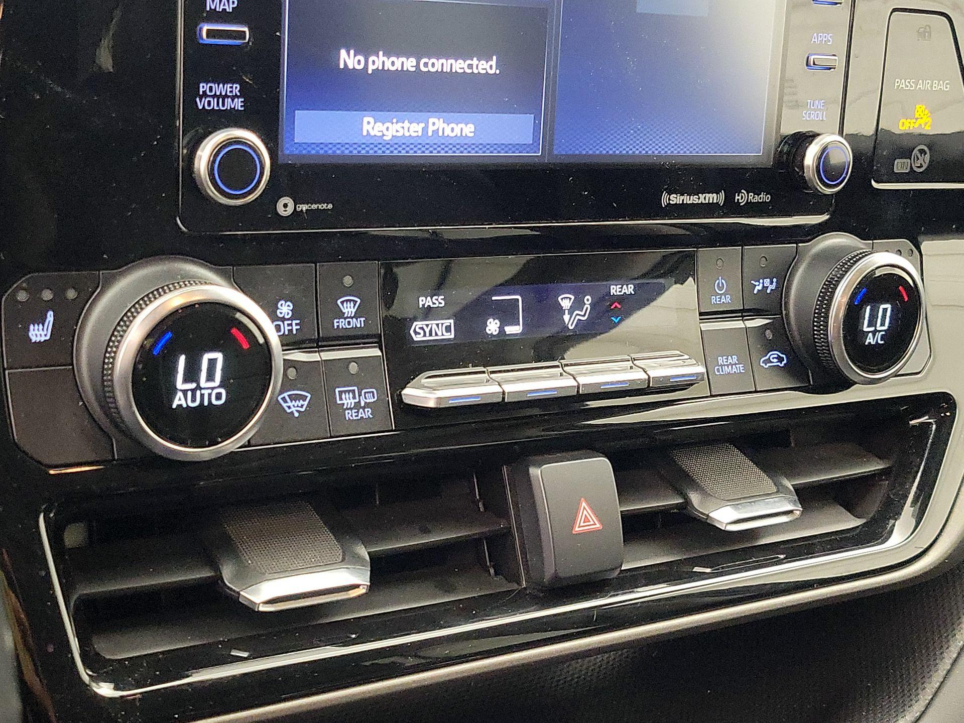 Thumbnail: 2022 Toyota Highlander - 16