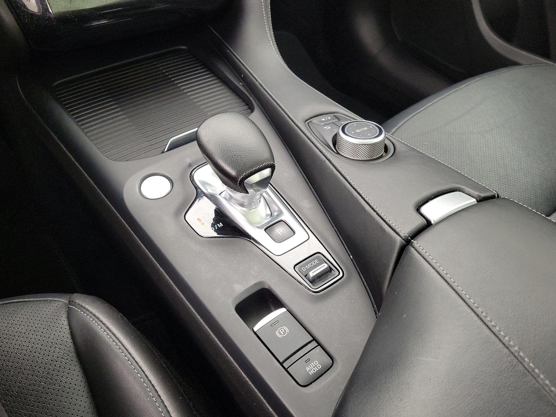 Thumbnail: 2022 INFINITI QX50 - 17