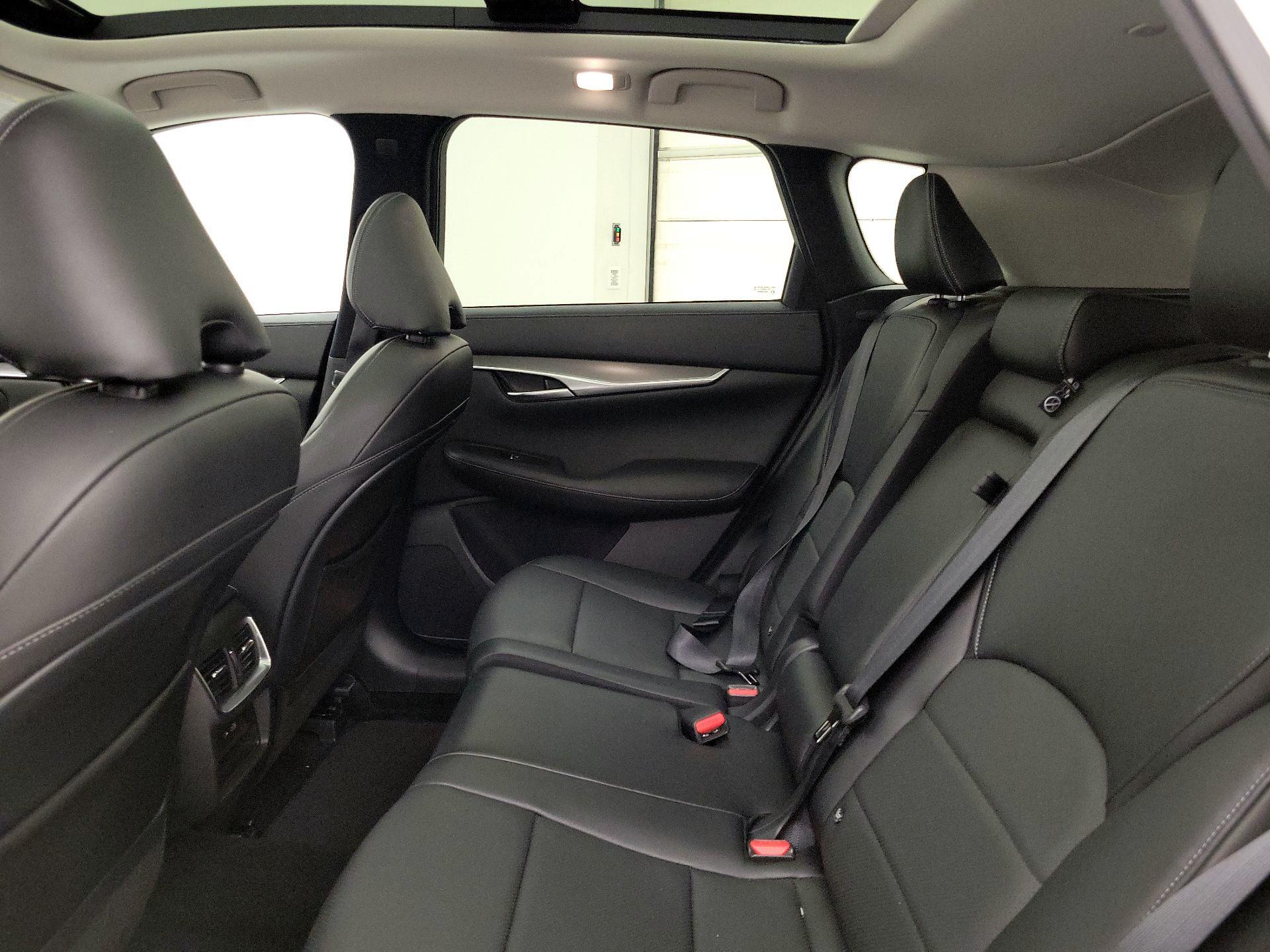 Thumbnail: 2022 INFINITI QX50 - 20