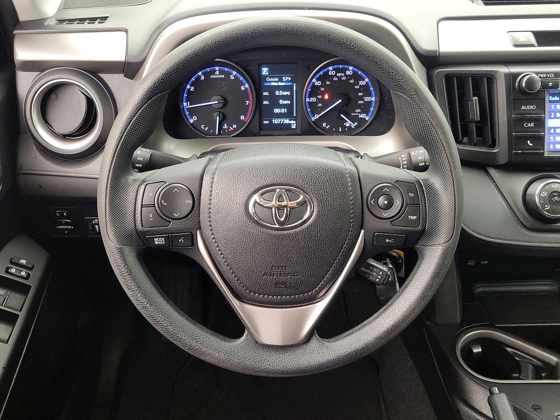 Thumbnail: 2017 Toyota RAV4 - 10