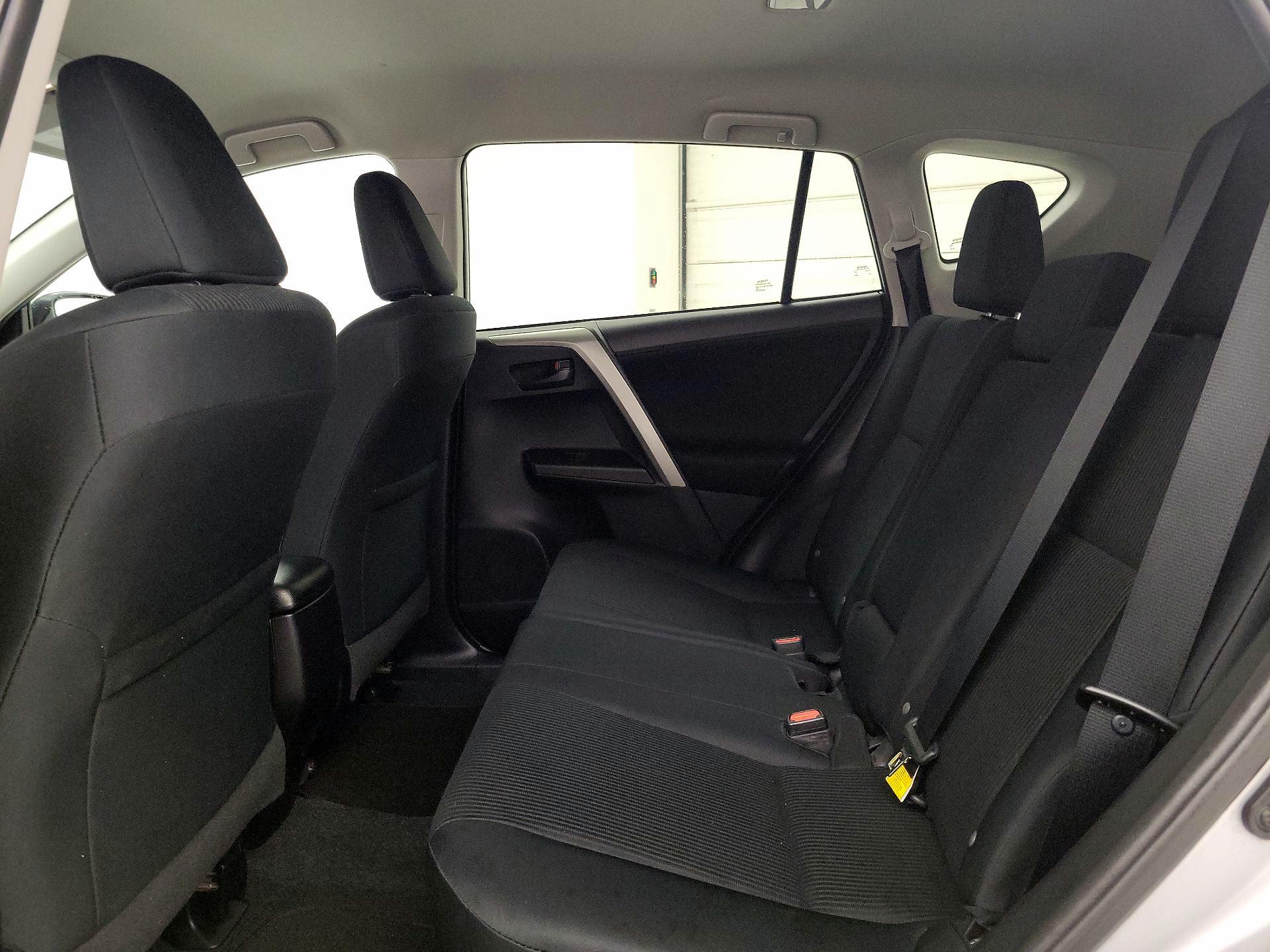 Thumbnail: 2017 Toyota RAV4 - 19