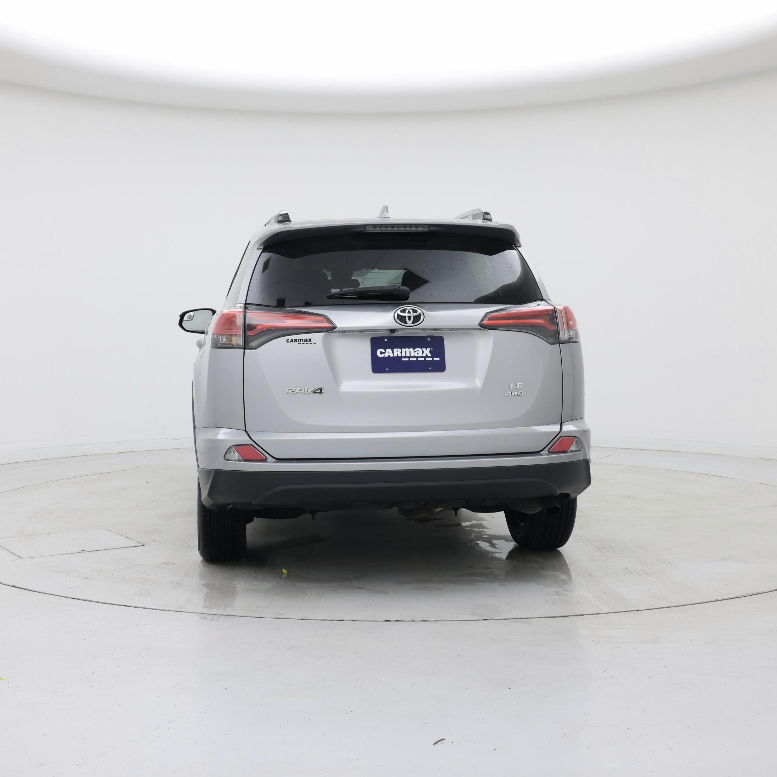 Thumbnail: 2017 Toyota RAV4 - 6