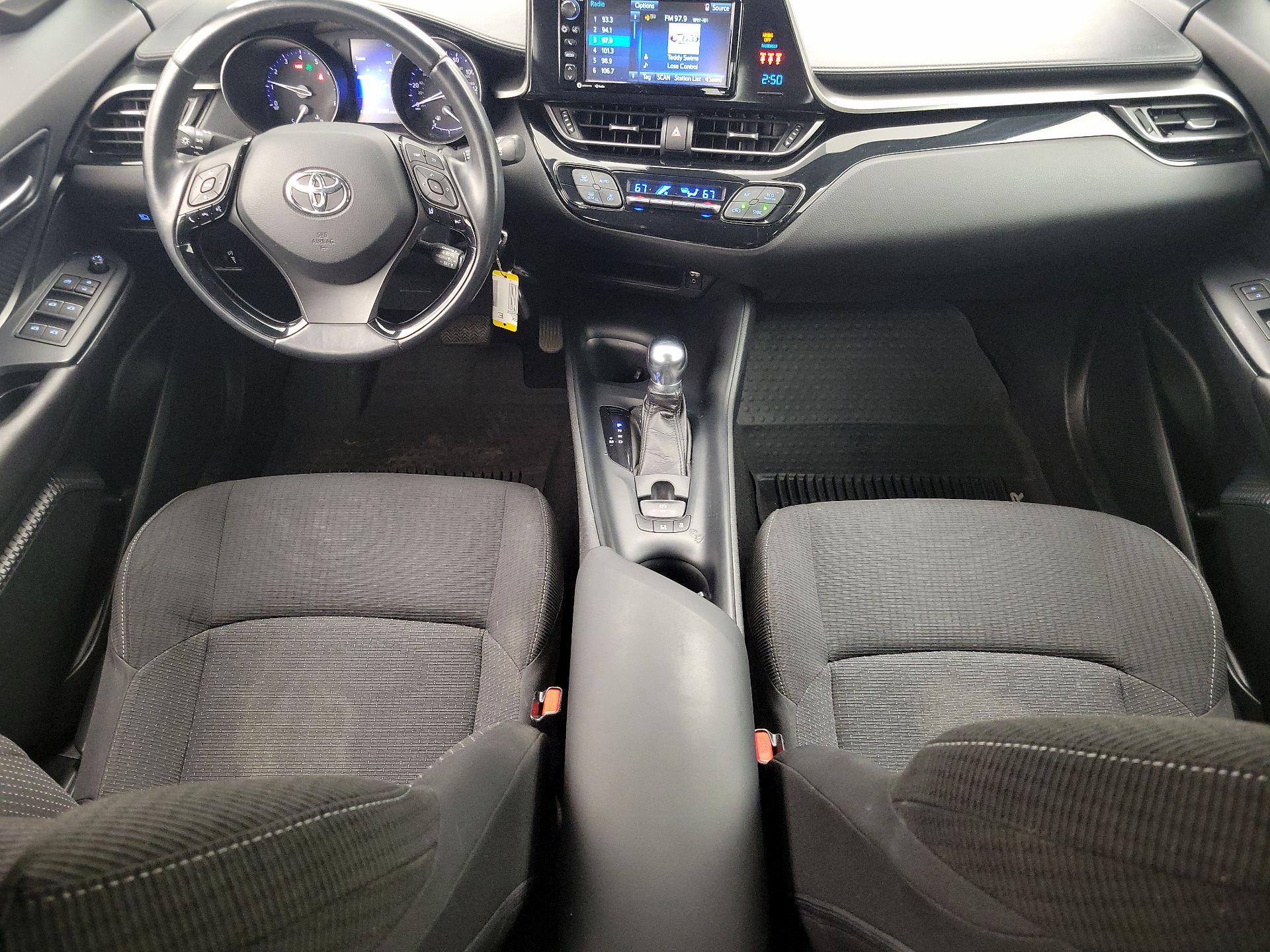 Thumbnail: 2018 Toyota C-HR - 9