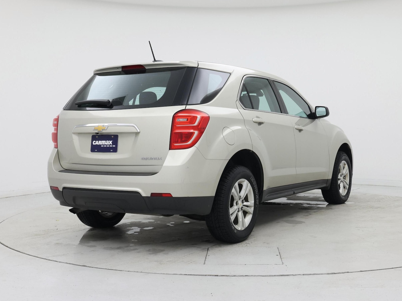 2016 Chevrolet Equinox LS - Photo 9