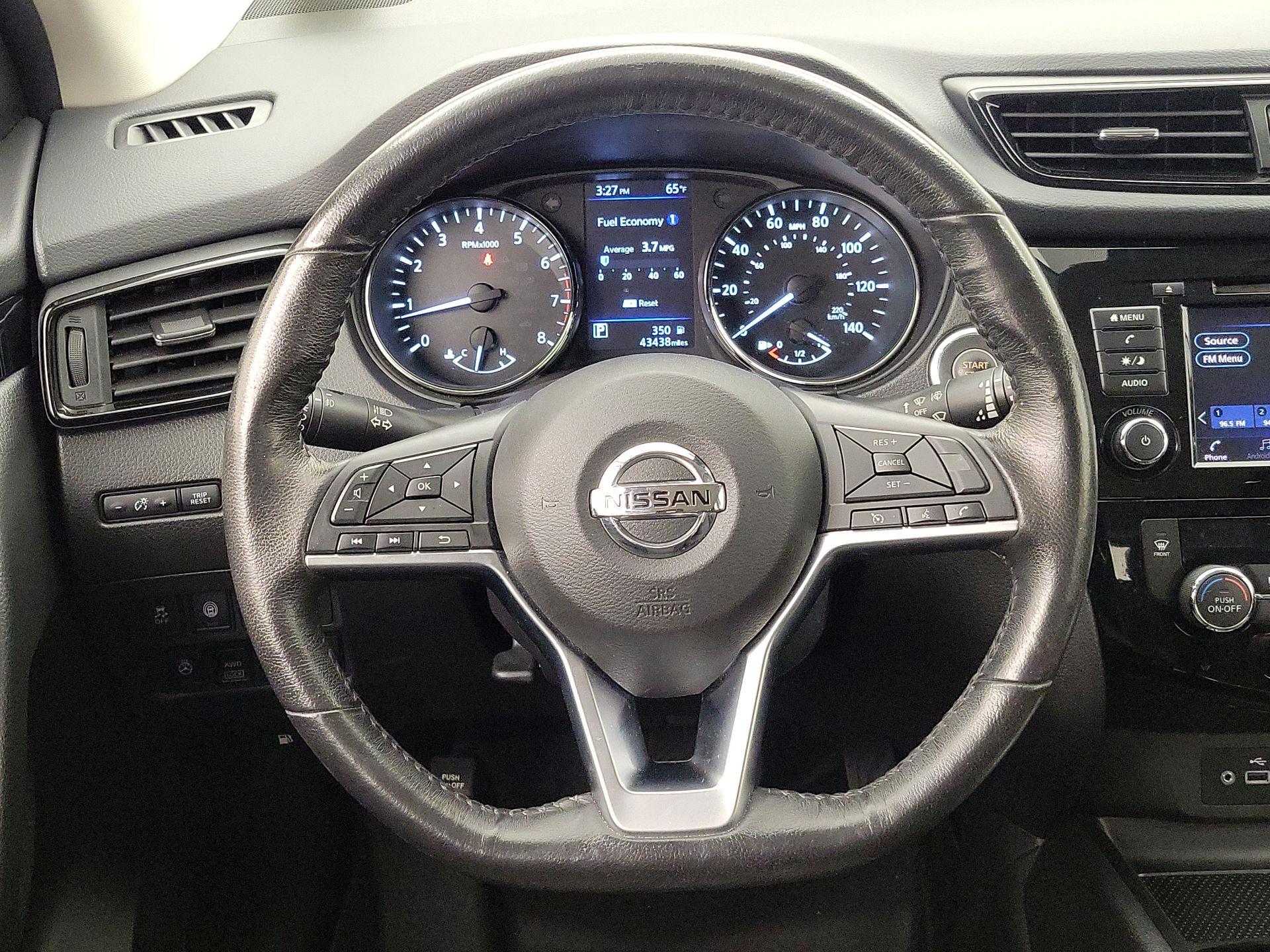 Thumbnail: 2019 Nissan Rogue Sport - 10