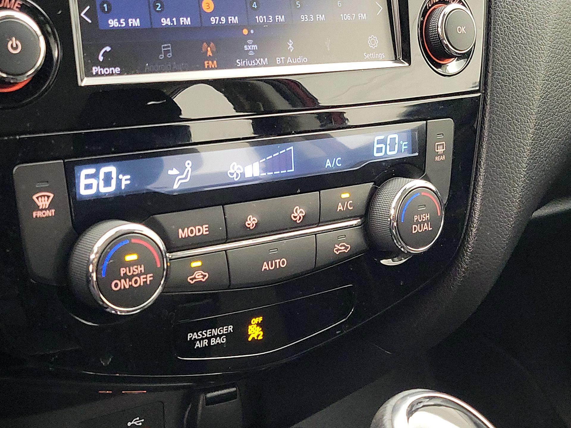 Thumbnail: 2019 Nissan Rogue Sport - 16