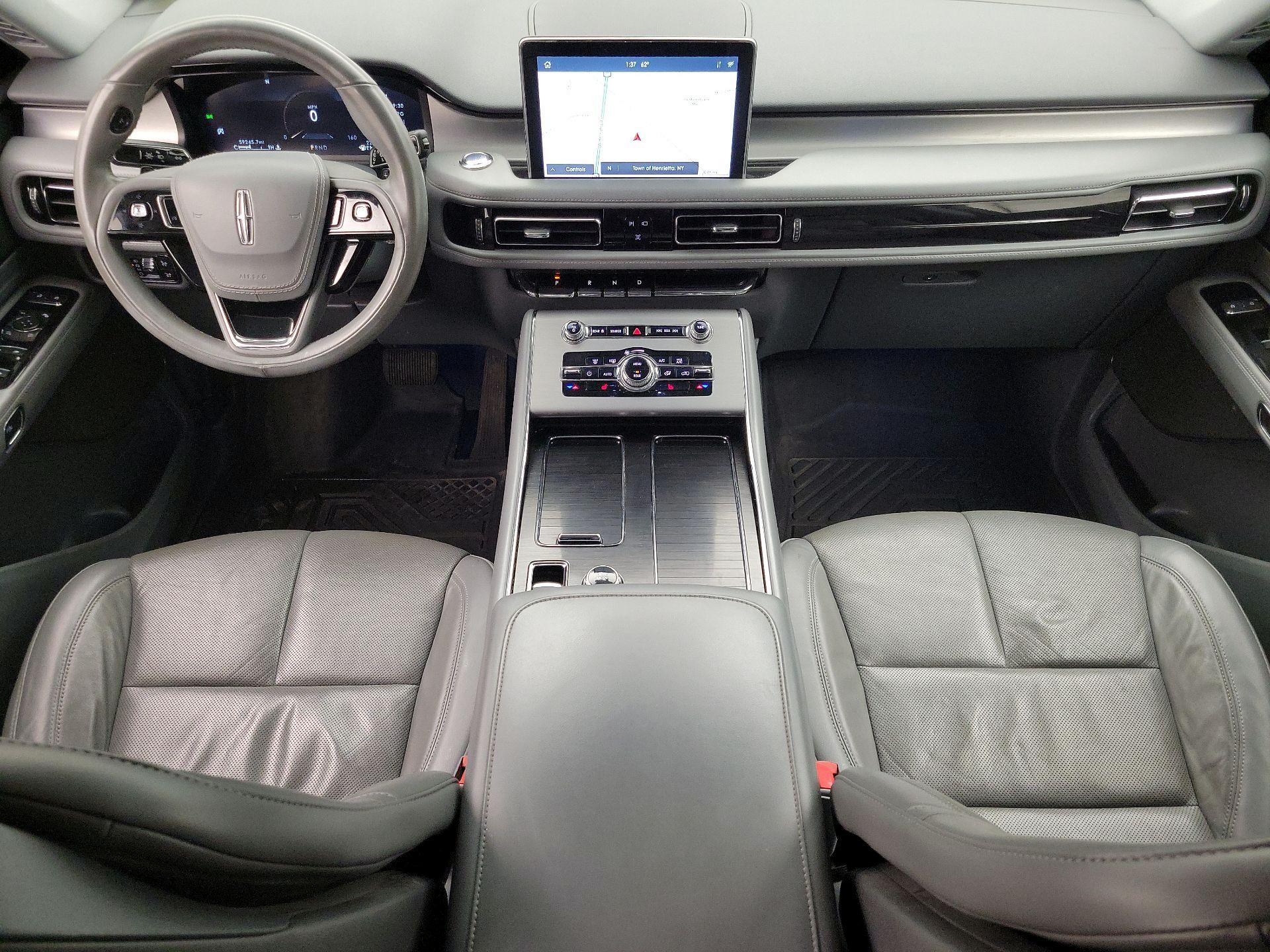 Thumbnail: 2020 Lincoln Aviator - 9