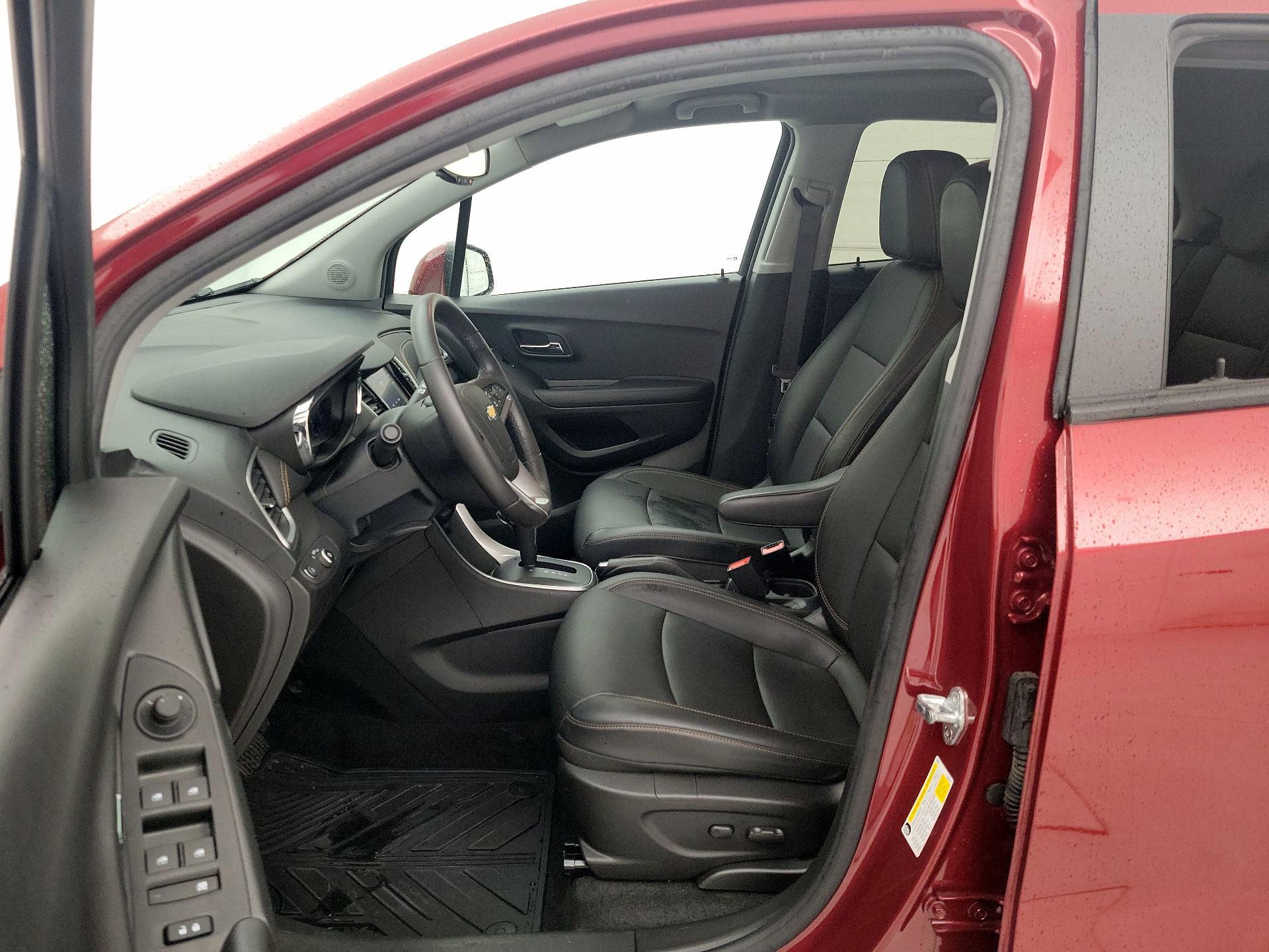 Thumbnail: 2021 Chevrolet Trax - 11