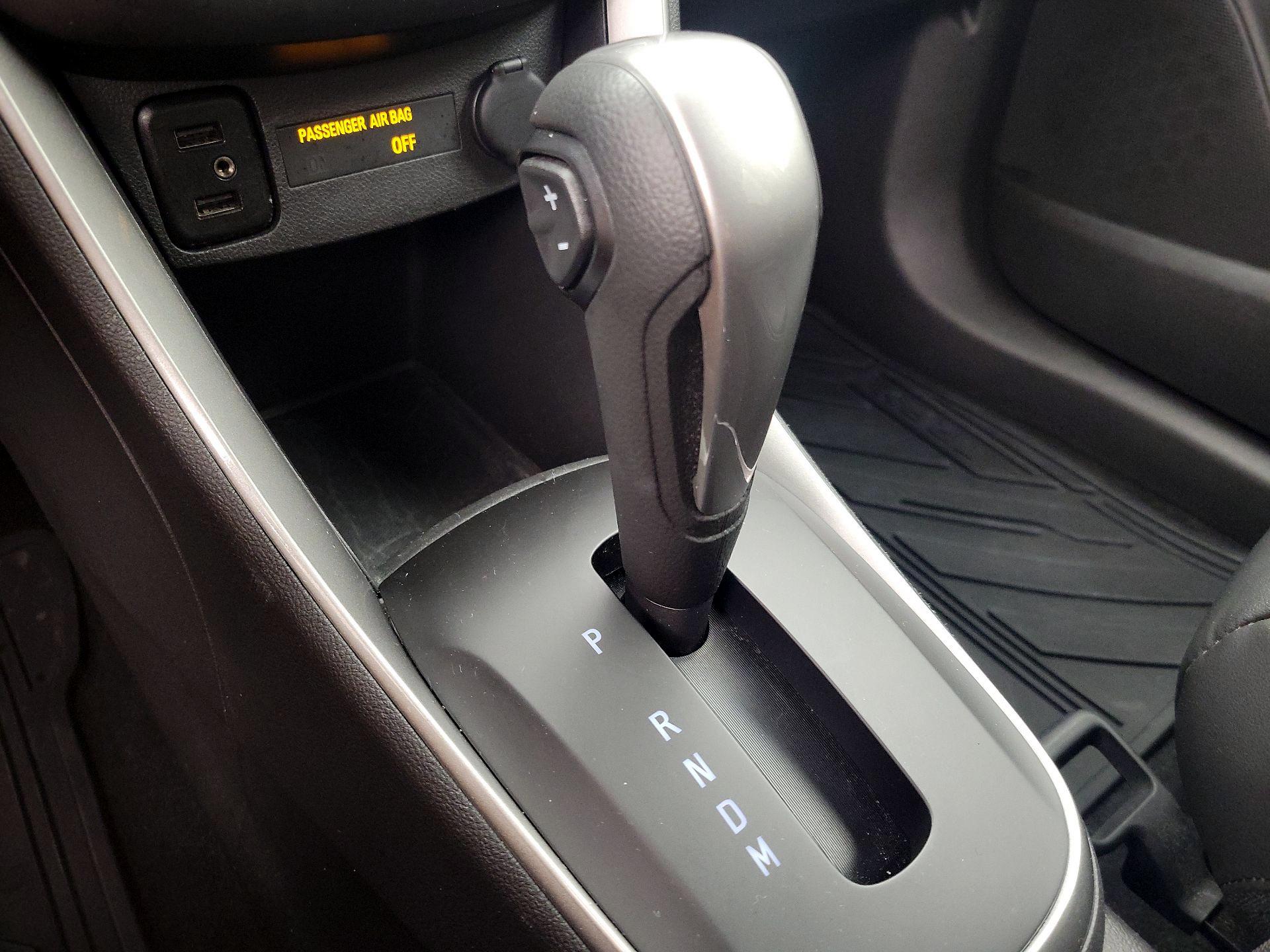 Thumbnail: 2021 Chevrolet Trax - 17