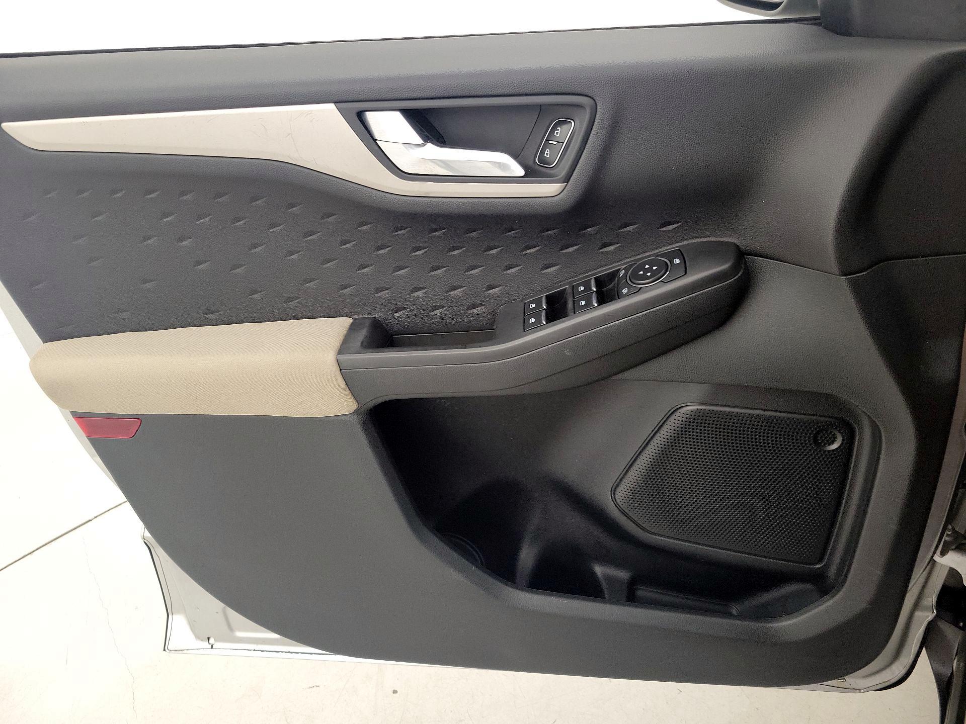 Thumbnail: 2020 Ford Escape - 12