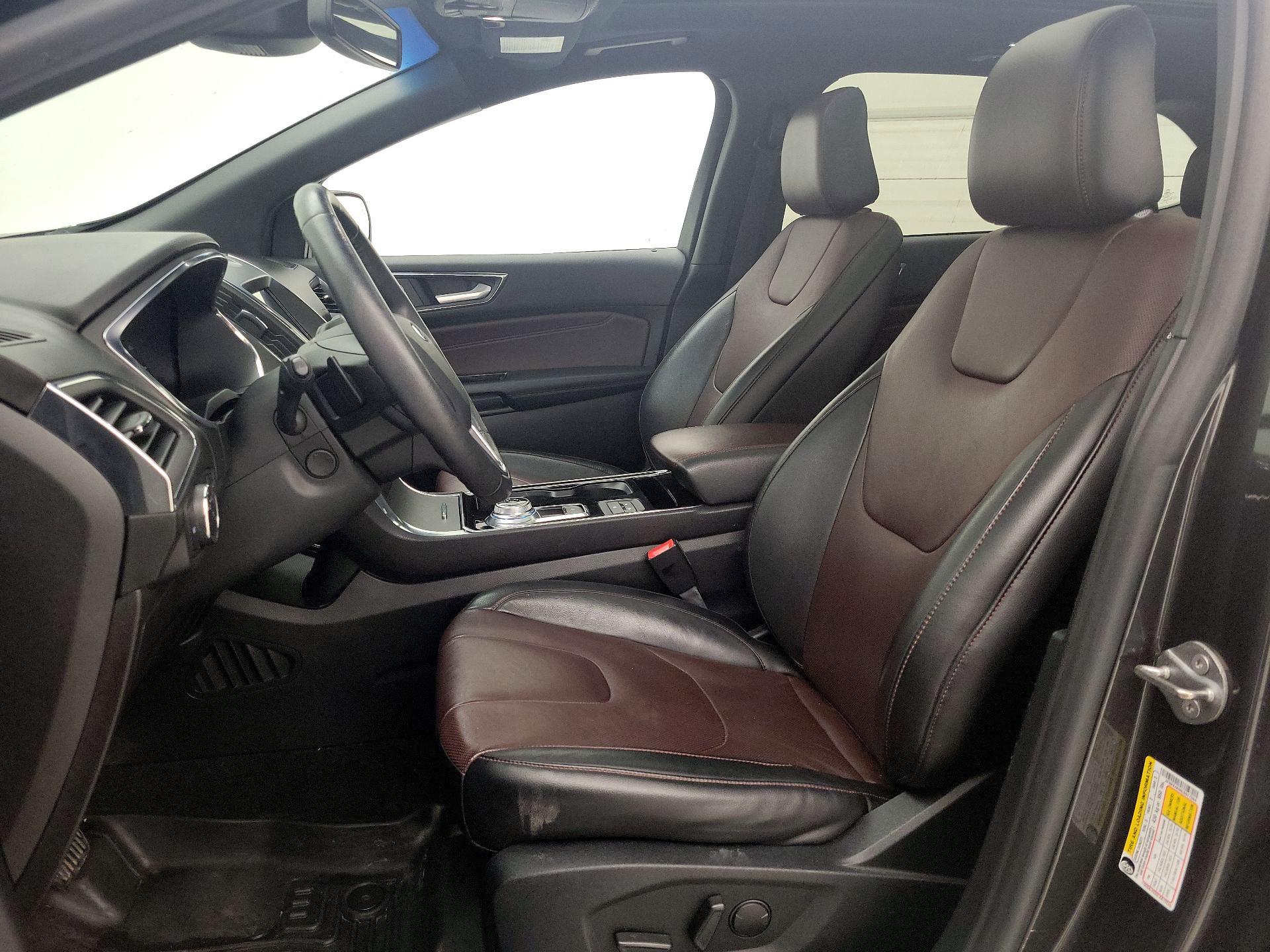 Thumbnail: 2020 Ford Edge - 11