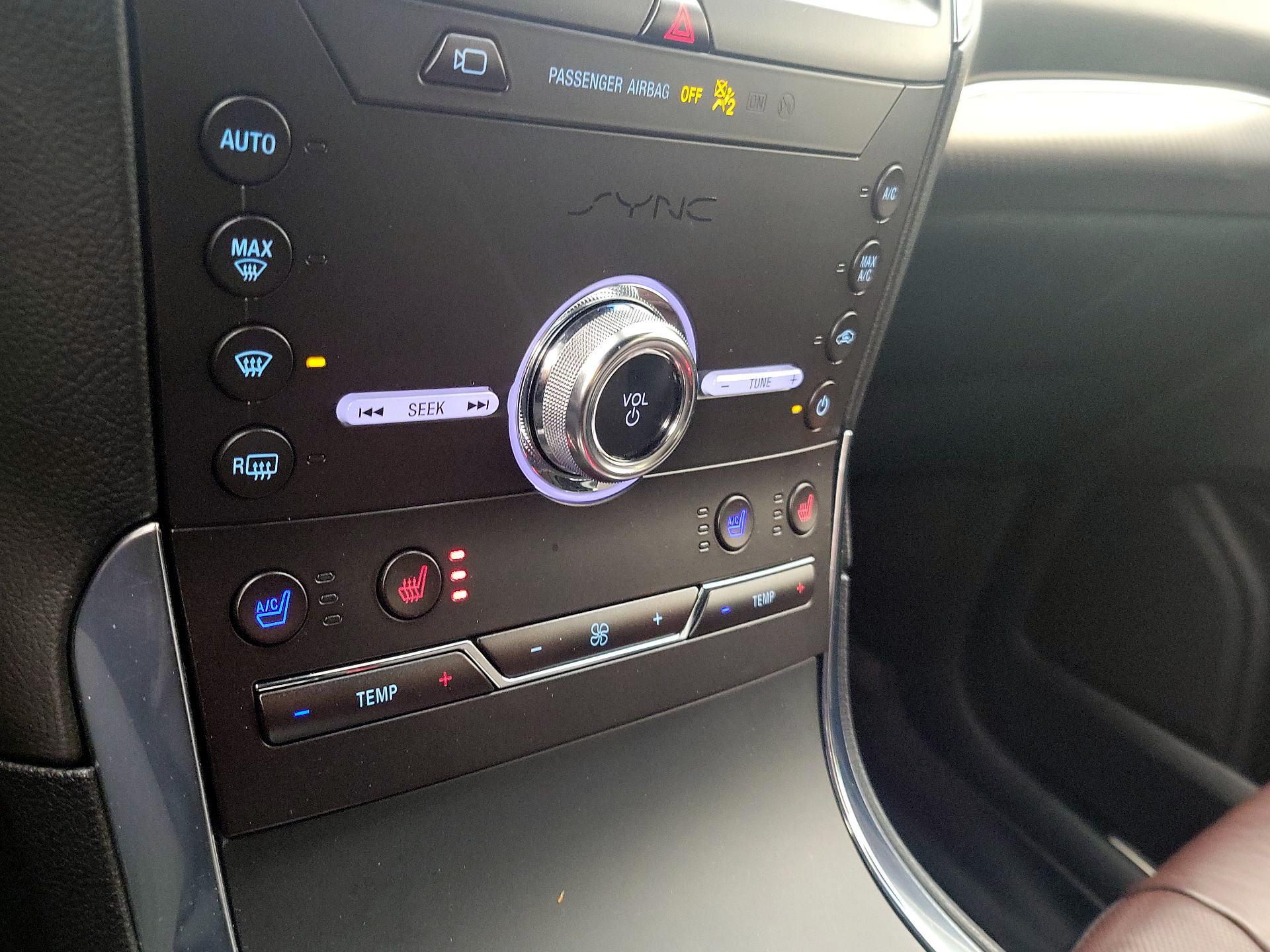 Thumbnail: 2020 Ford Edge - 17