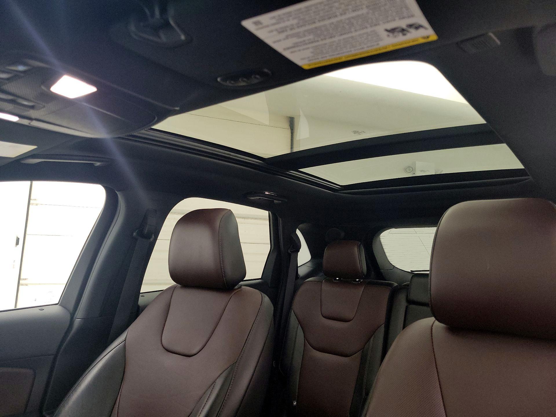 Thumbnail: 2020 Ford Edge - 20