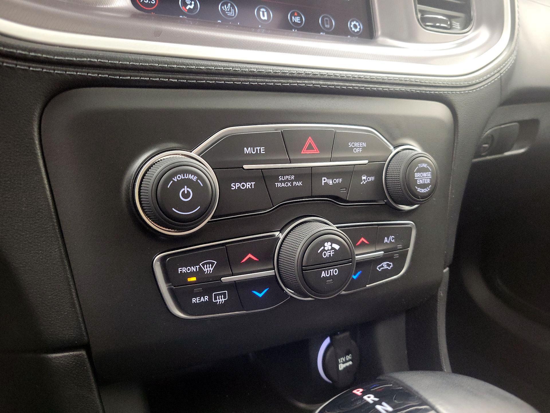 Thumbnail: 2022 Dodge Charger - 15