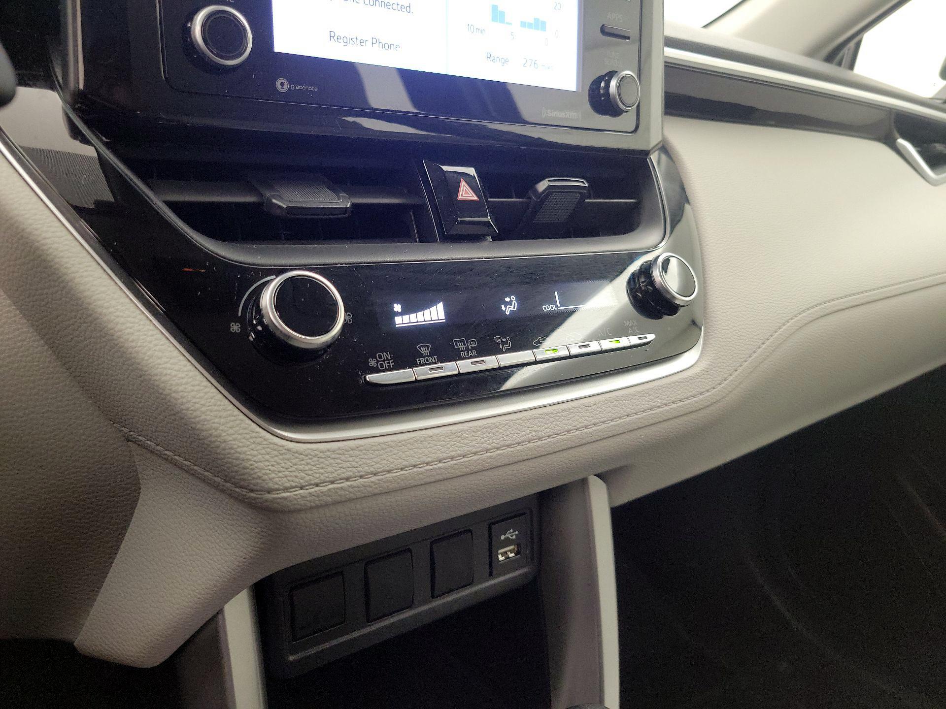 Thumbnail: 2022 Toyota Corolla Cross - 16