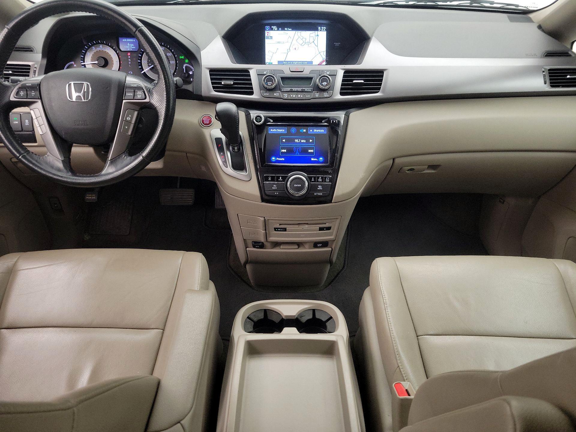 Thumbnail: 2015 Honda Odyssey - 9