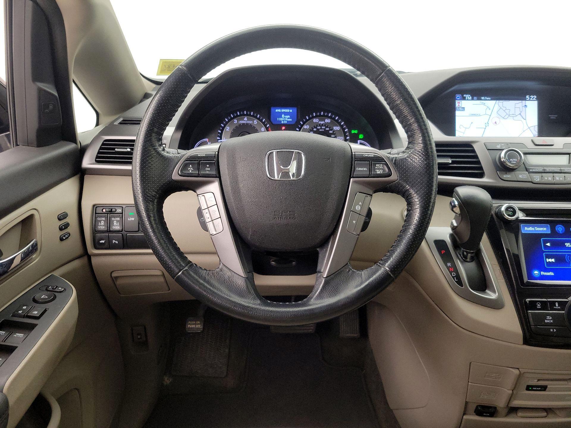 Thumbnail: 2015 Honda Odyssey - 10