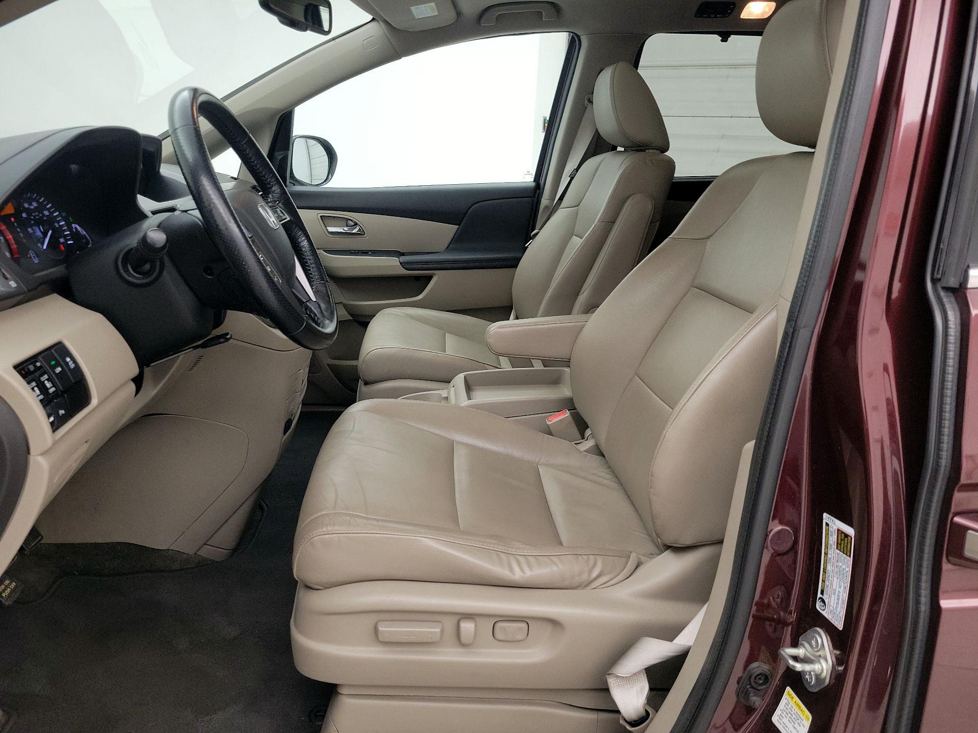 Thumbnail: 2015 Honda Odyssey - 11