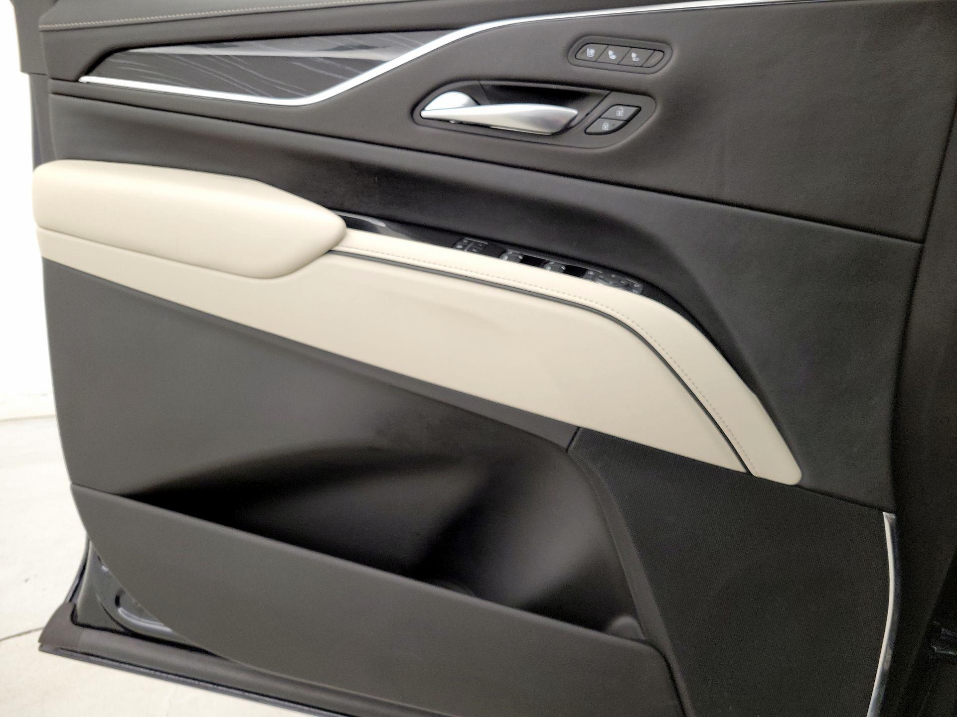 Thumbnail: 2023 Cadillac Escalade - 12