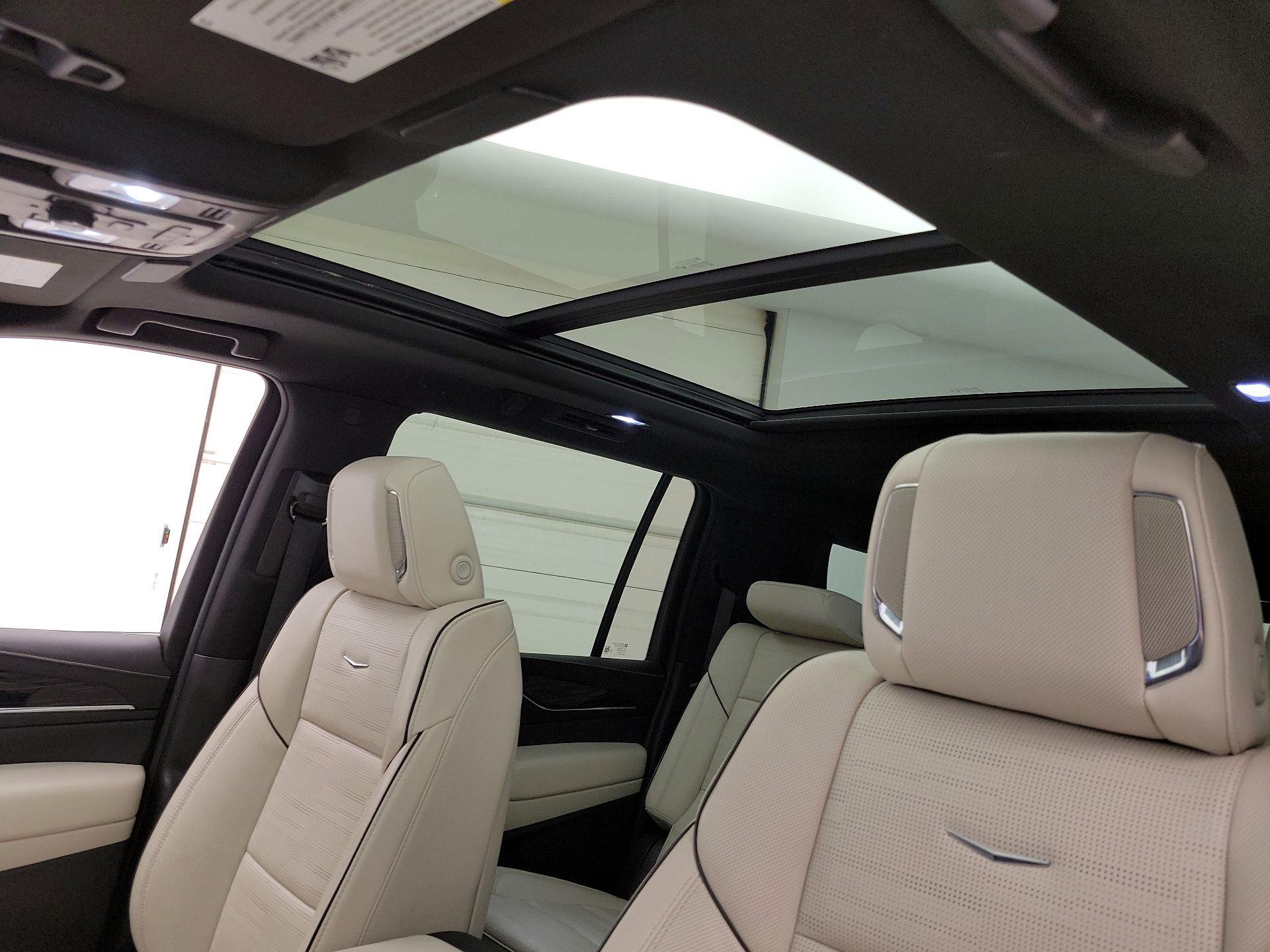 Thumbnail: 2023 Cadillac Escalade - 20