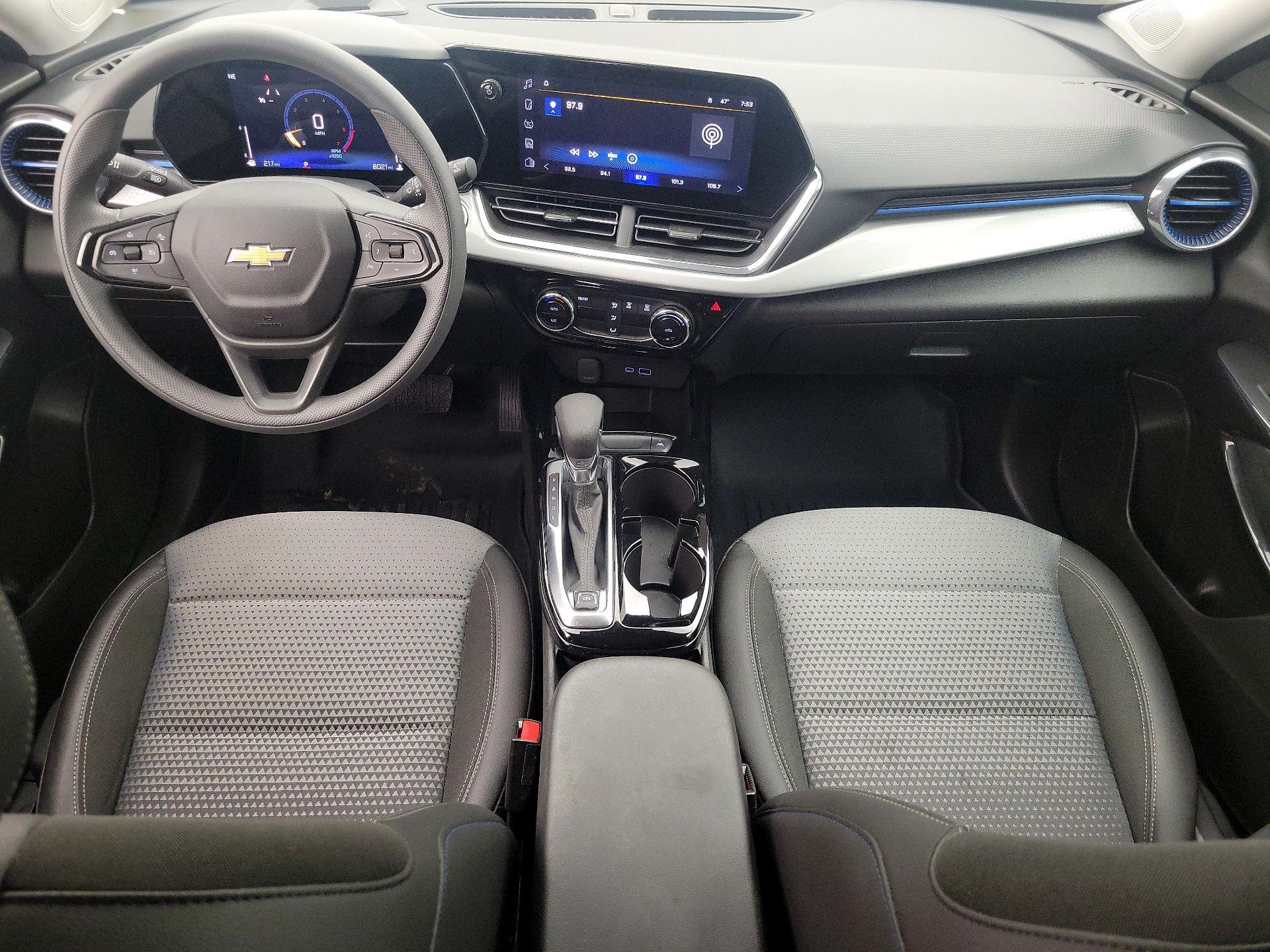 Thumbnail: 2025 Chevrolet Trax - 9