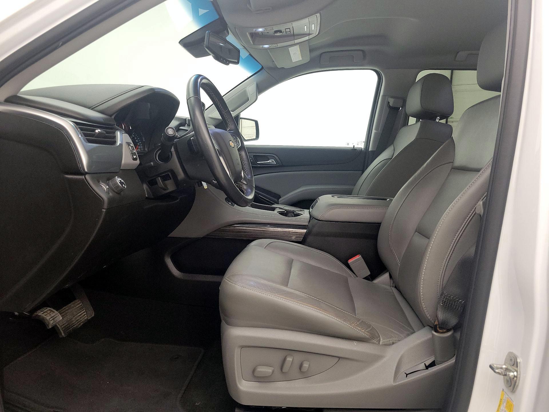 Thumbnail: 2018 Chevrolet Suburban - 11